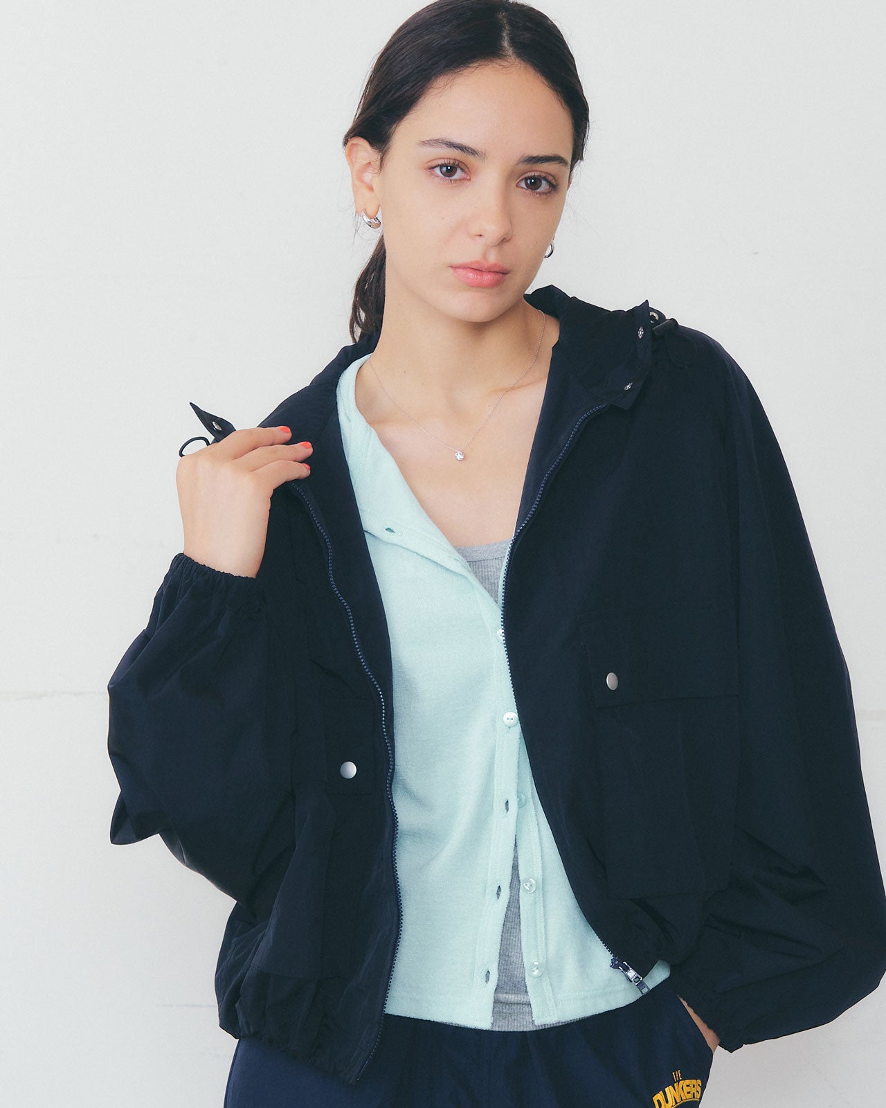 4月中旬お届け】NYLON SHORT BLOUSON – Shinzone