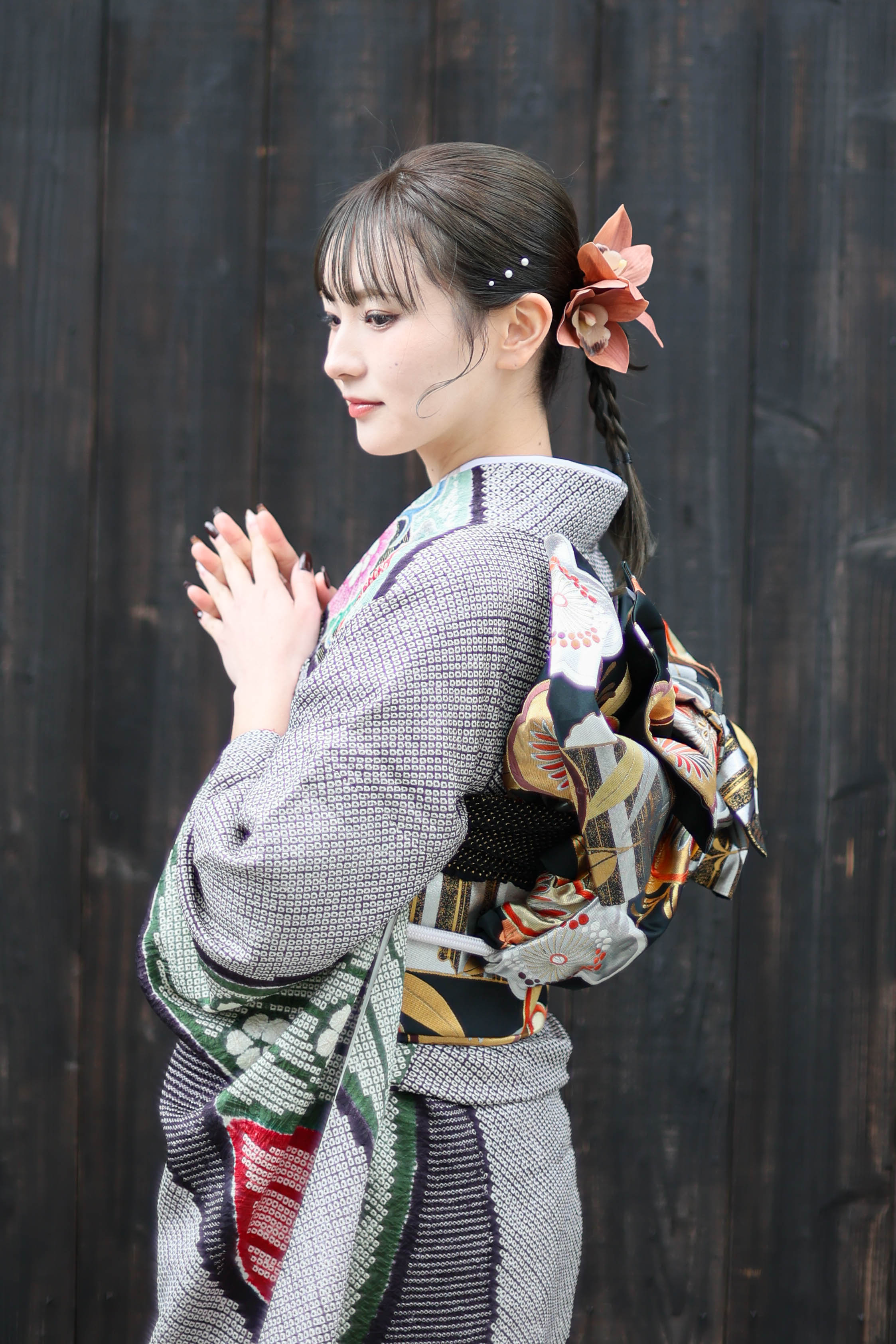 花唐草と総絞り｜京都の成人式振袖・卒業式袴レンタル シュハリスキョウト