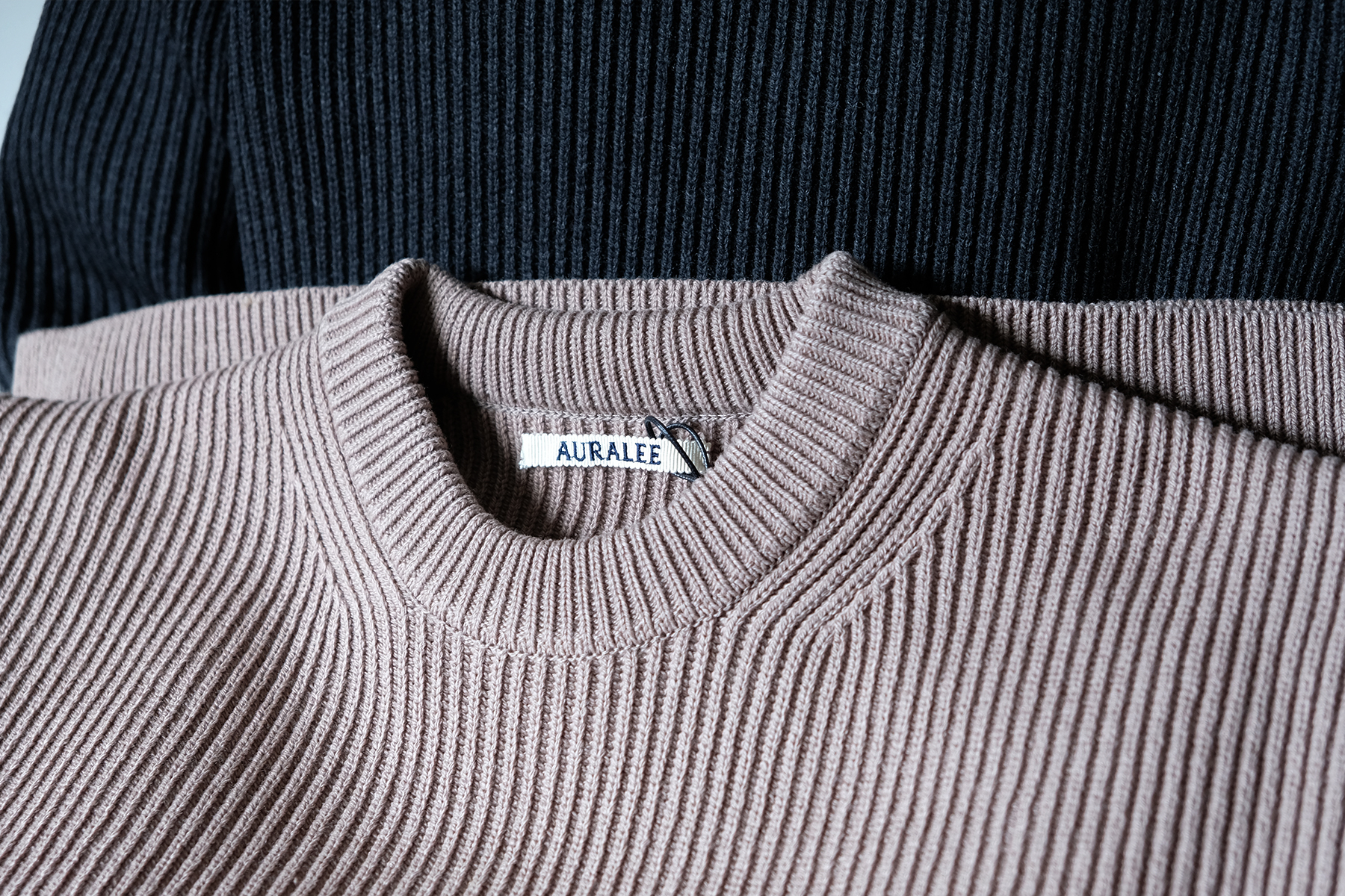 AURALEE｜オーラリー Rib & Cashmere Knit - Silver and Gold
