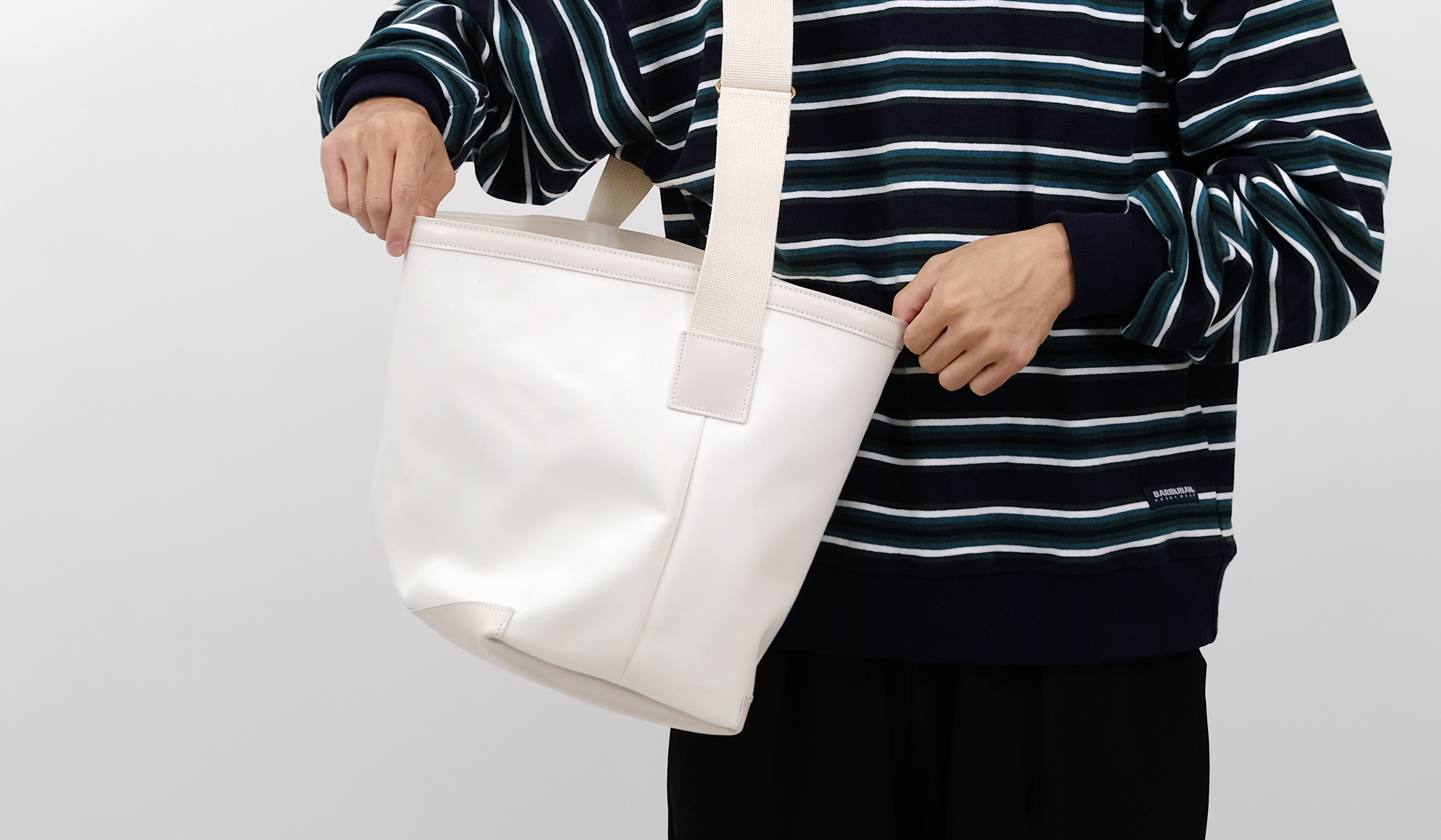 AURALEE × Brady SHOULDER BAG - Silver and Gold