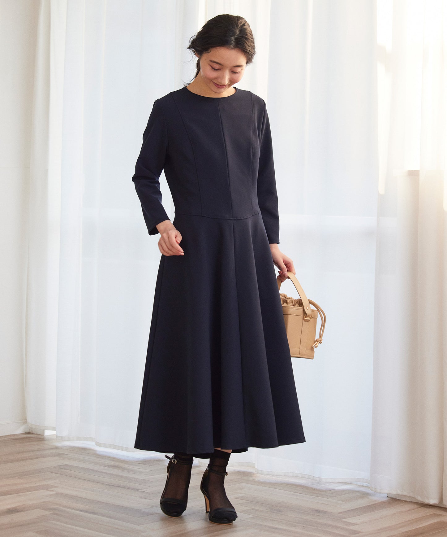 ビスチェライン】フレアシルエットワンピース – Sirin Online Store