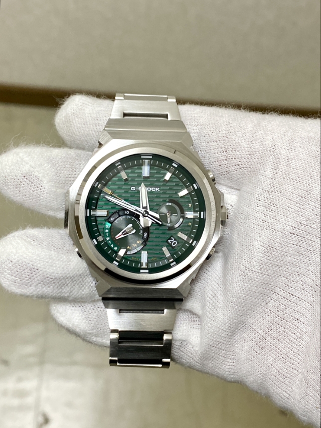 X【G-SHOCK GST-B1000D-3AJF】サーバー | 欲しいっなかいしうブログ