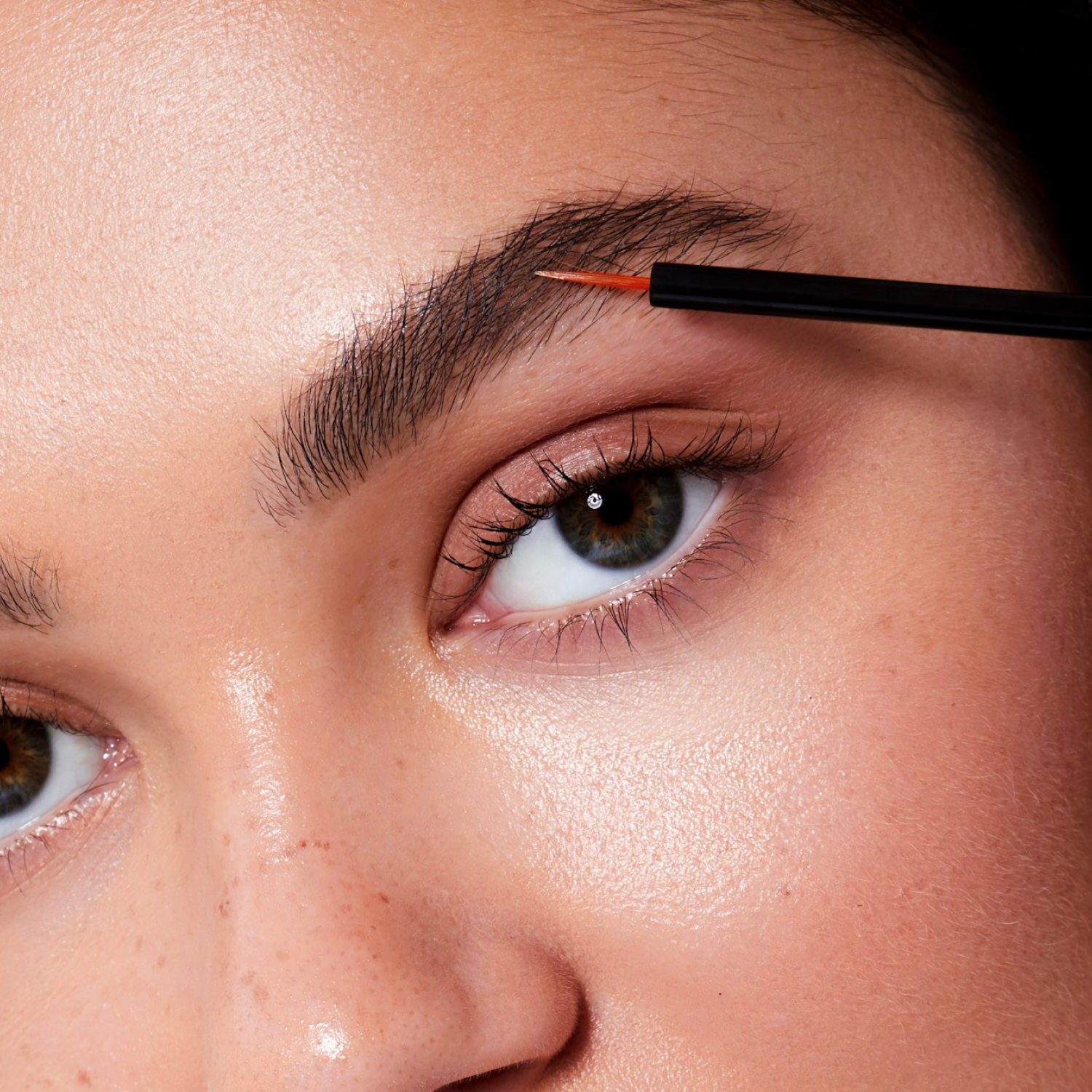 ブロウアディクト コンディショニング セラム アドバンス｜まゆ毛美容