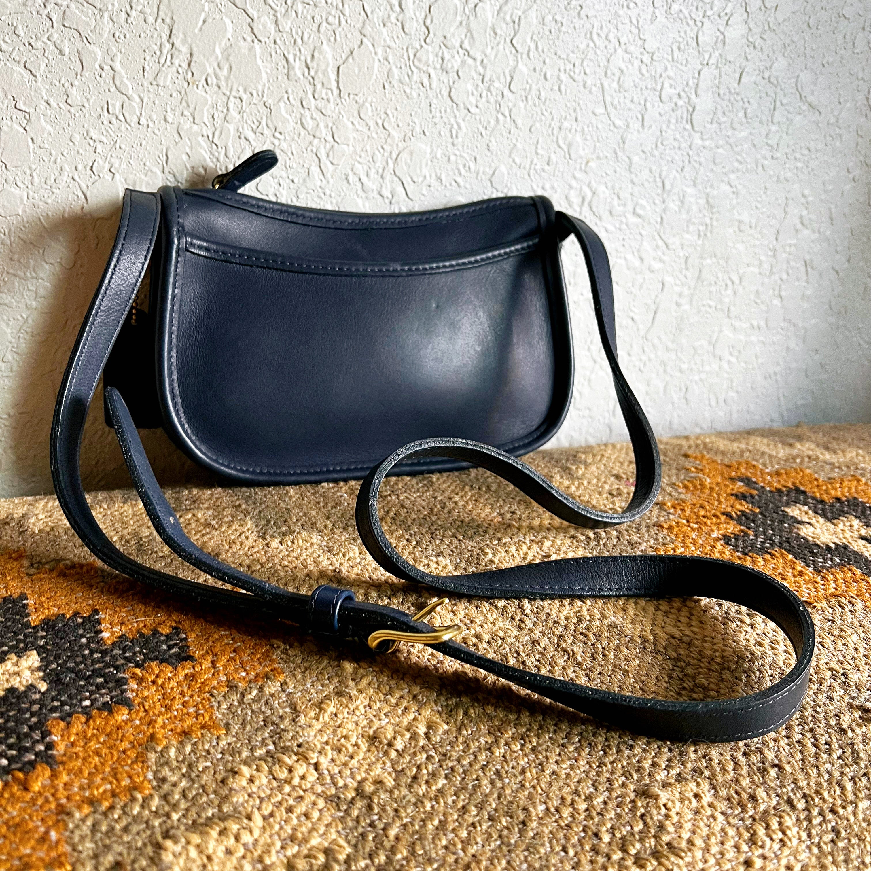 Vintage Coach Wendie 9031 - Blue (1997) – Socorro Society