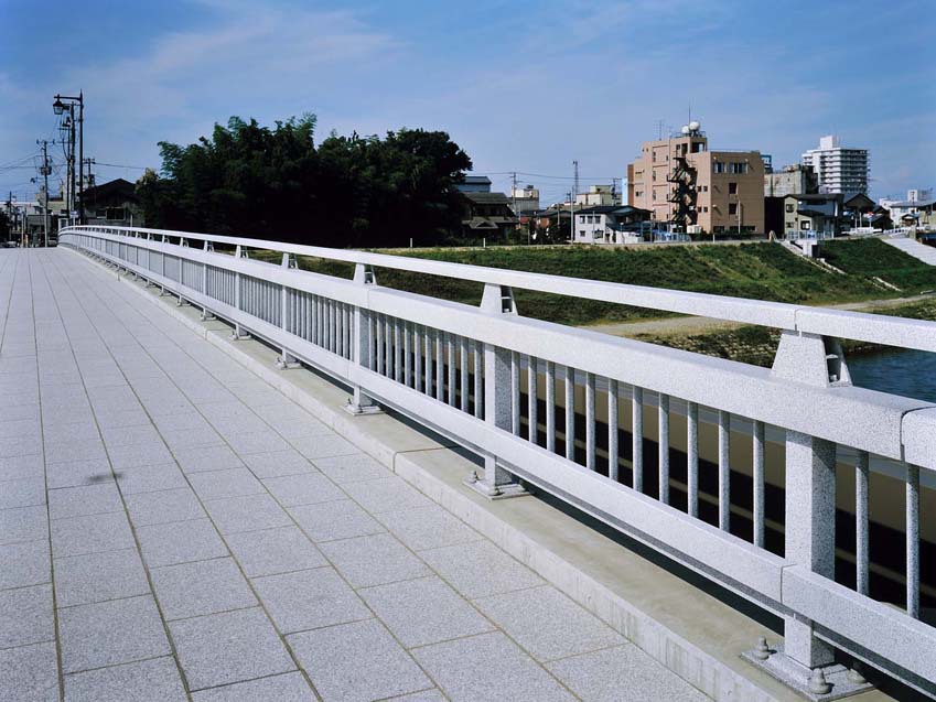 D*o様 新潟エンジニアリング 1986年製 プレート D*o様 新潟