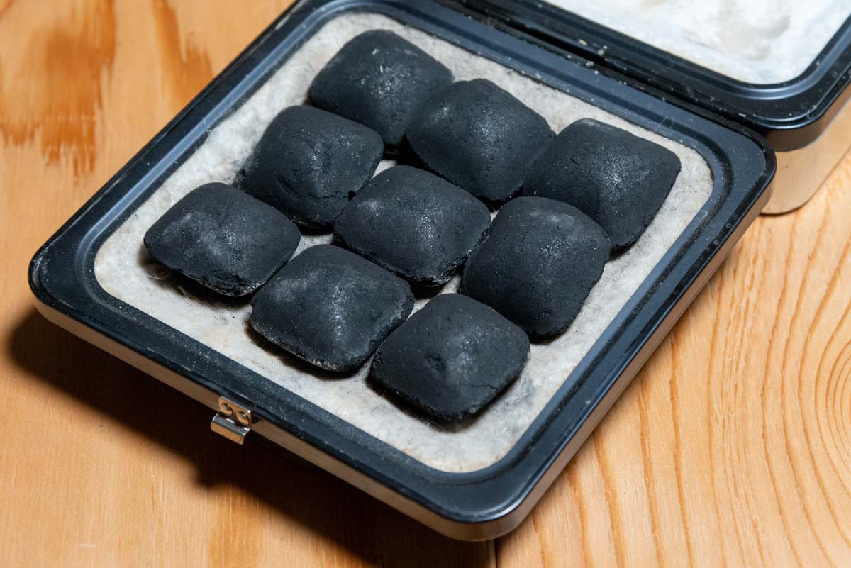 アウトドア豆炭こたつ | SO9｜エスオーナイン