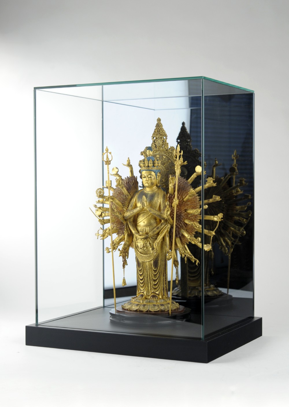 イスム ガラスケース S | 仏像フィギュアのイスムウェブショップ