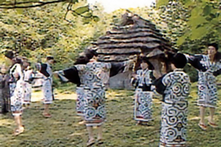 アイヌ語を贈るプロジェクト「萱野茂のアイヌ神話集成」 – 日本伝統