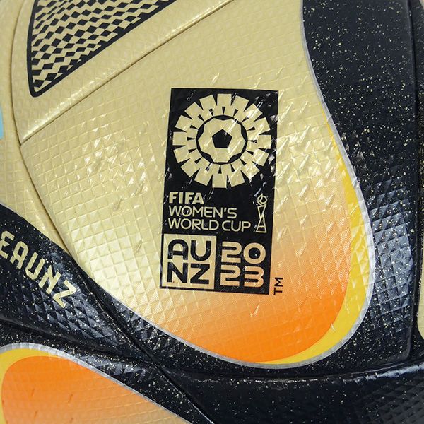 アディダス(adidas) サッカーボール5号球 オーシャンズ プロ 準決勝