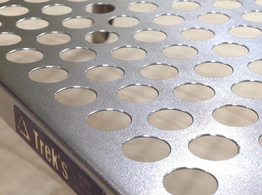 軽量すぎて頑丈なTREK`S（トレックス）の登山用アウトドアテーブルが