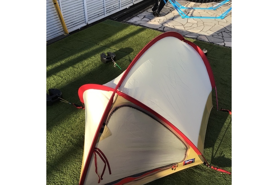 フレームの曲線美が美しい伝説のテントブランドのMOSS(モス)からHOOPED