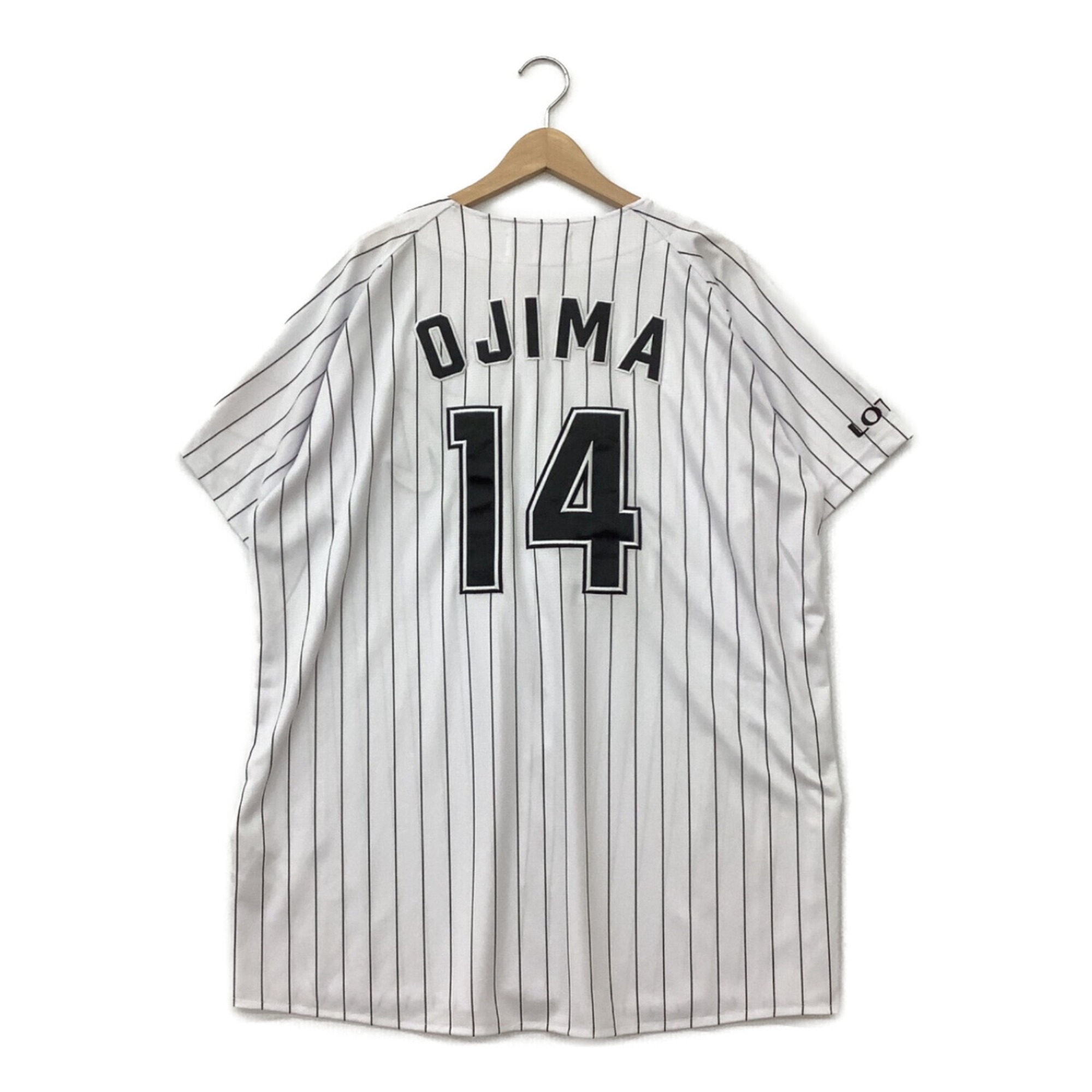 千葉ロッテの小島投手や藤岡選手などのユニフォームが新入荷