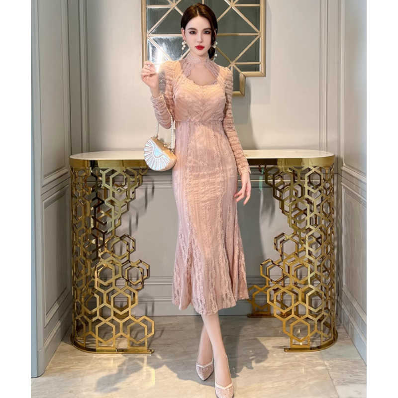 フロントオープンジオメトリックレースマーメイドワンピース ベージュ