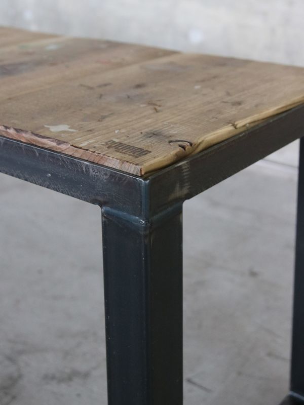 ≪ベンチ≫【USED足場板フレーム鉄脚ベンチ 1脚】 BEN02-USE | SQUARE