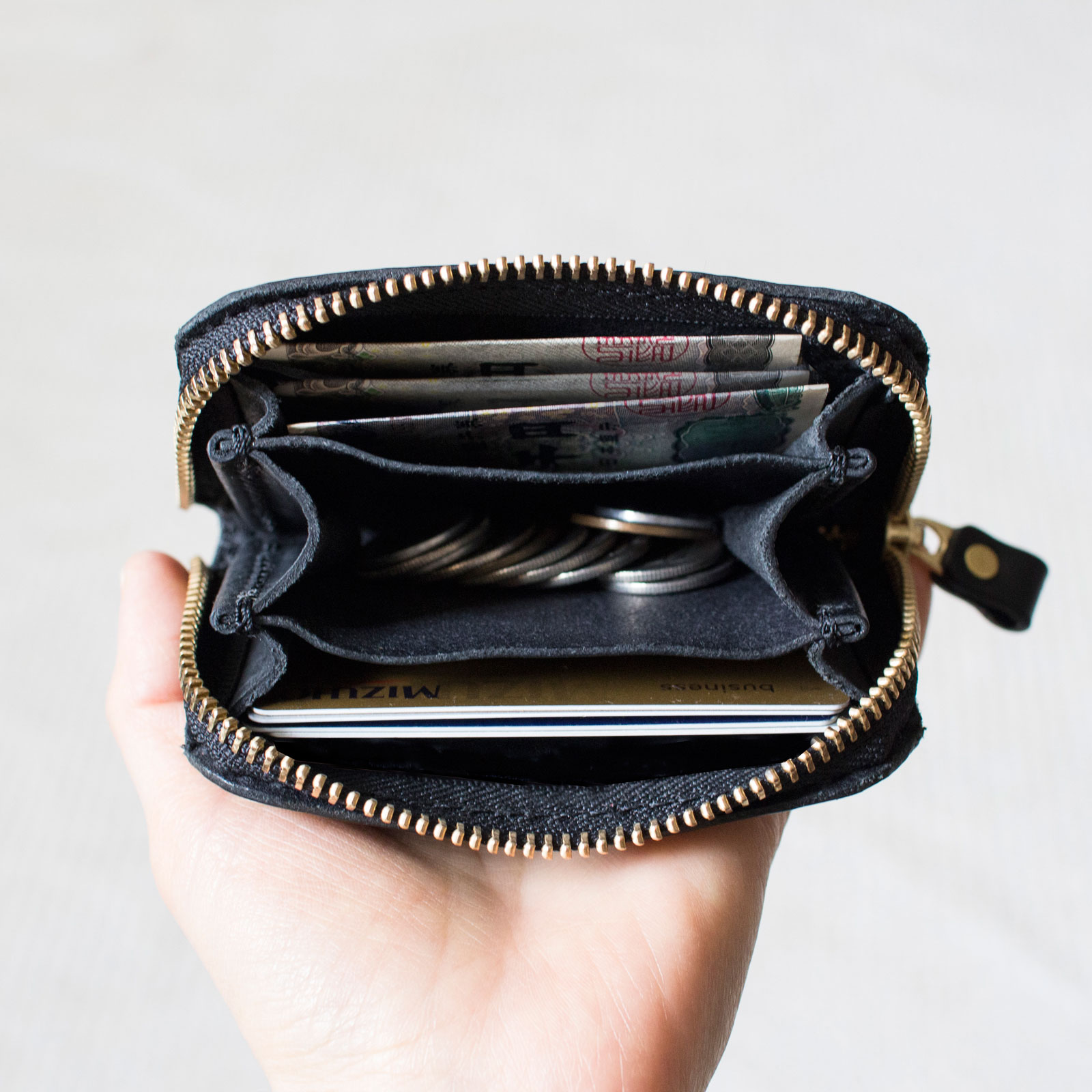 ラウンドファスナーミニ財布 |analogico（アナロジコ）