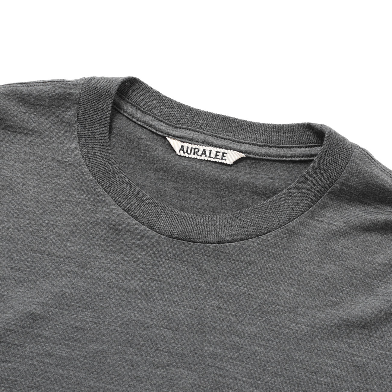 最高の素材で最高の着心地を。AURALEE / オーラリーのTシャツのご紹介
