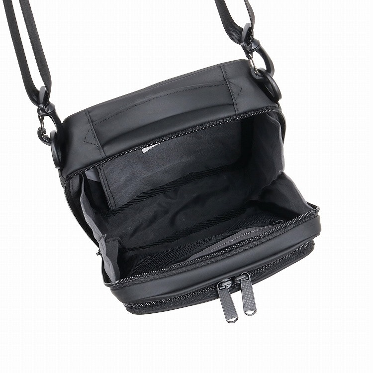 ace.／フレックスライトコート ショルダーバッグ 撥水 3L 68232(01