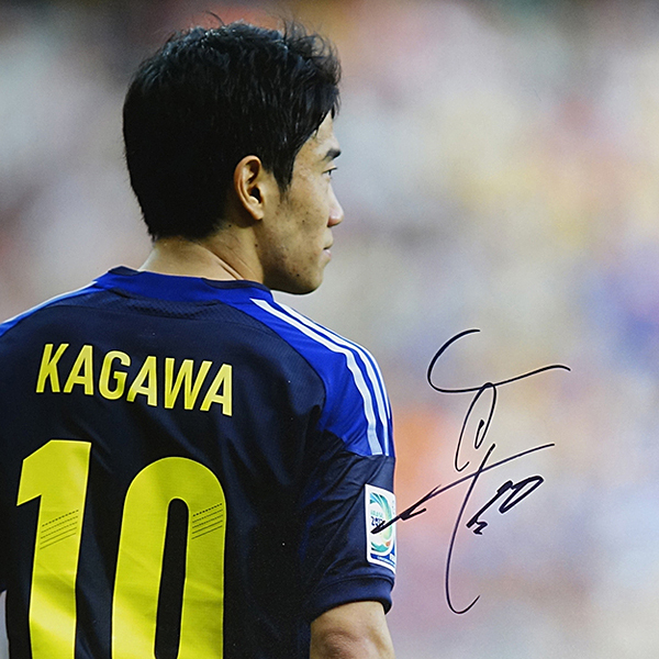 香川真司 直筆サイン入り日本代表2013フォト TDSC20211: その他