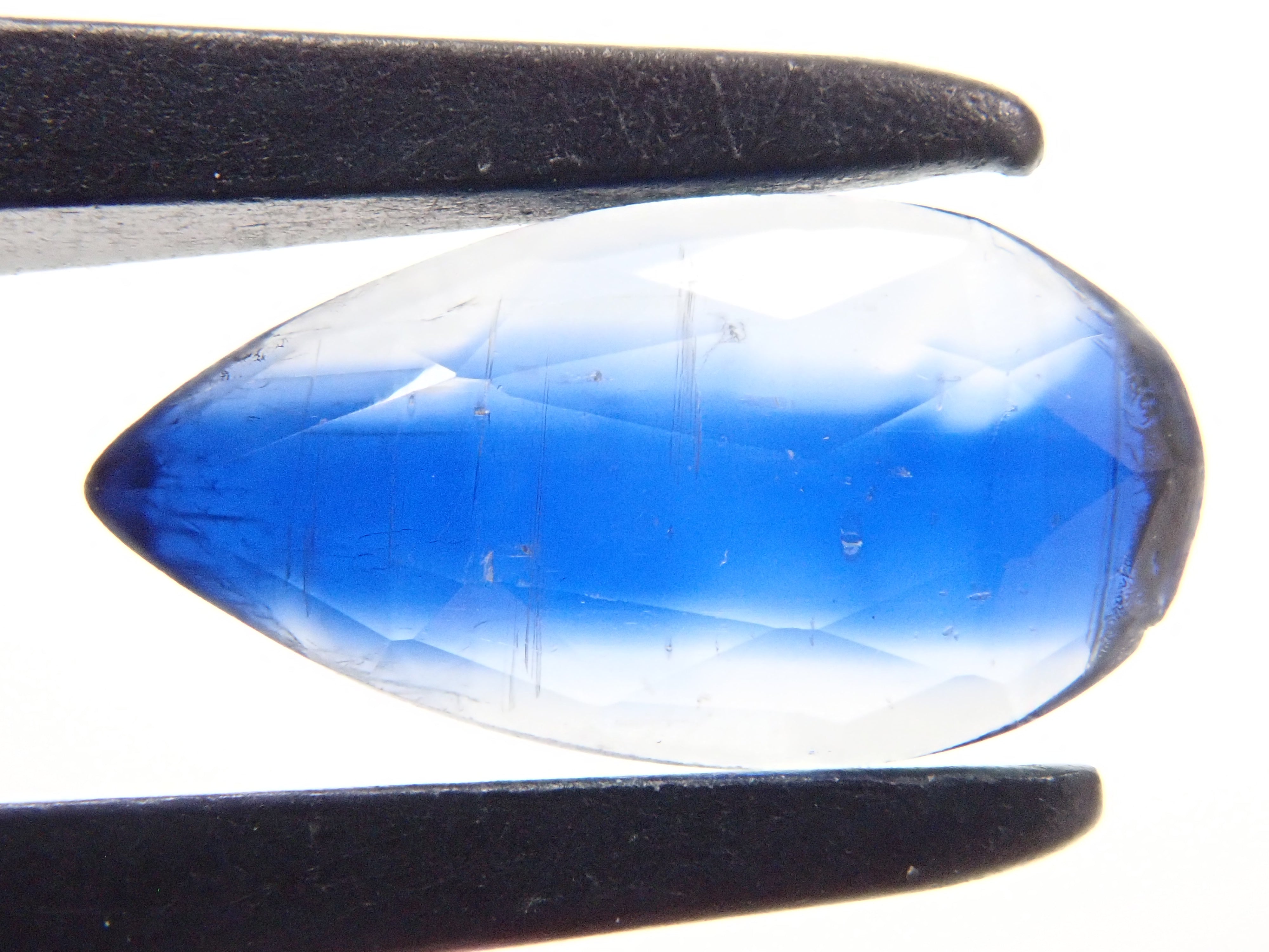 バイカラーカイヤナイト 0.987ctルース