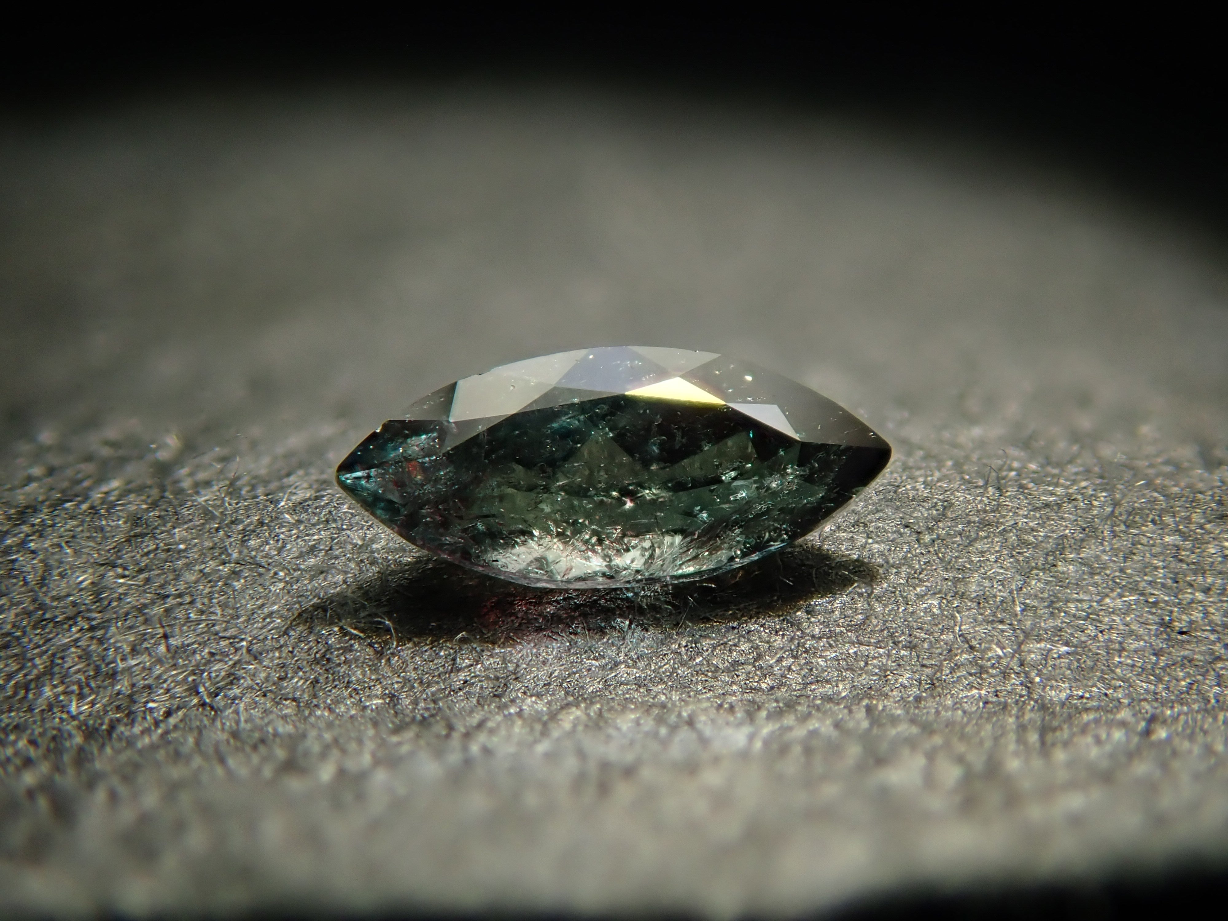 ロシア産アレキサンドライト 0.065ctルース