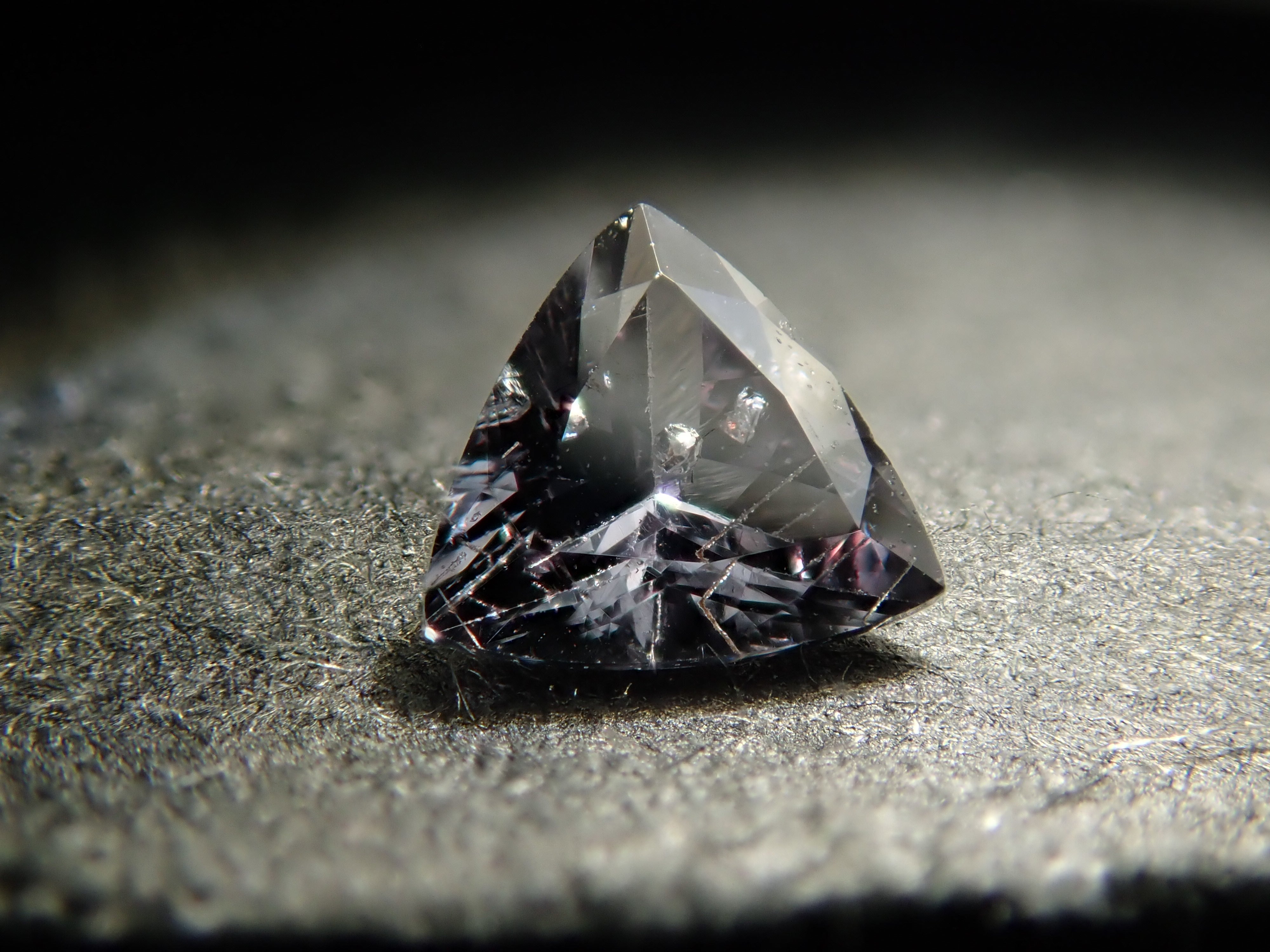 ベキリーブルーガーネット（カラーチェンジガーネット） 0.114ルース