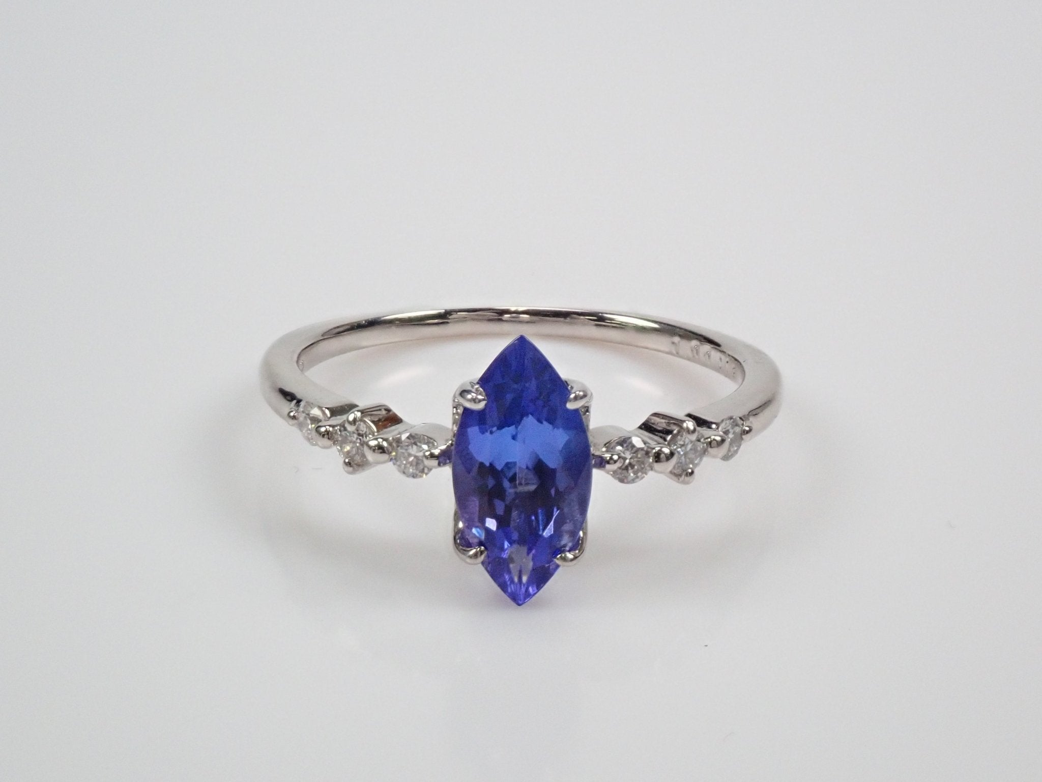 K18タンザナイト1.0ct リング