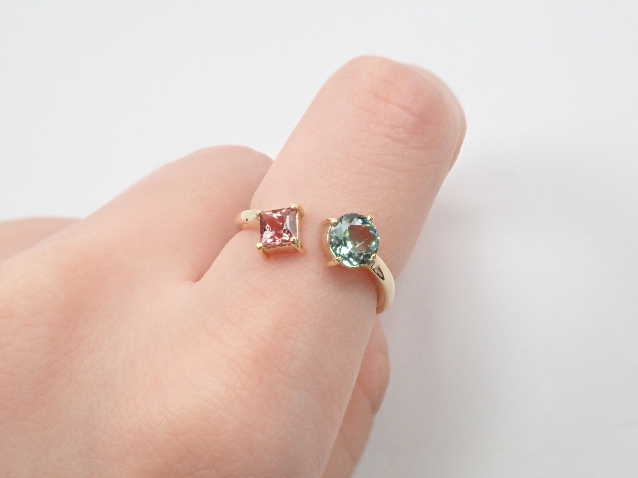 K18グリーンベリル・ピンクトルマリン2石リング