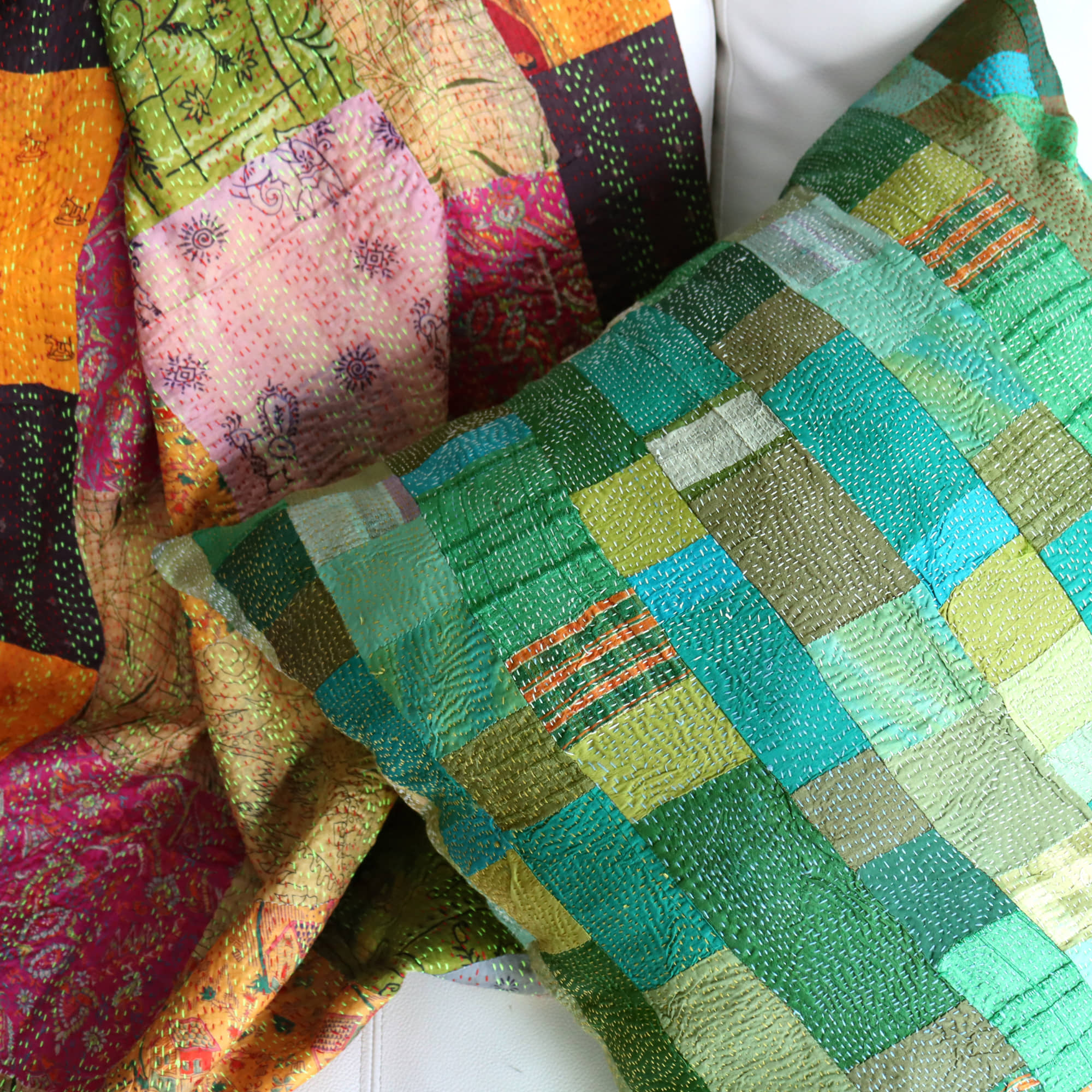 キリムスタイル / カンタ刺繍 シルク クッションカバー57×56cm