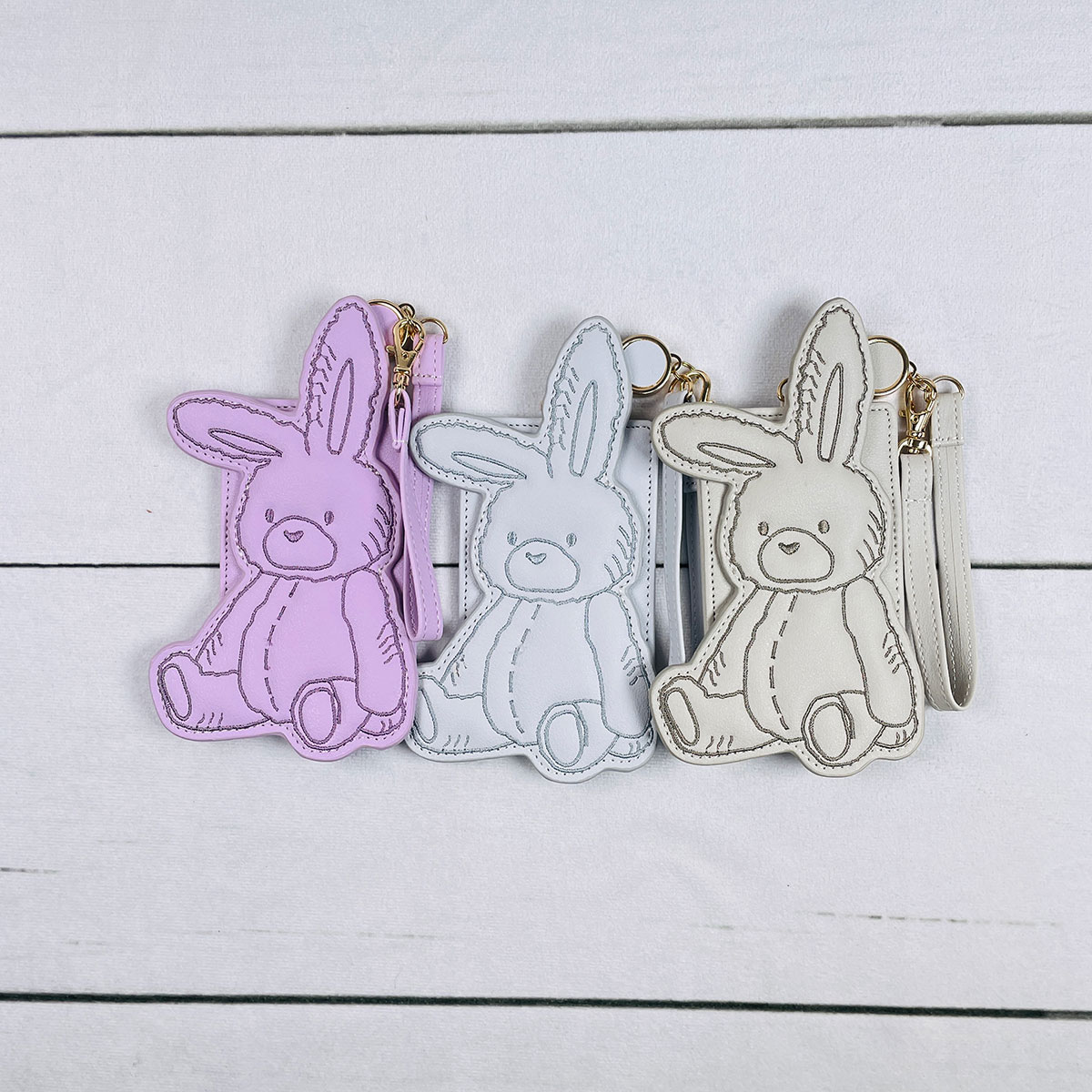 サニーサイド fleur テディラビット（うさぎ） ダイカットパスケース