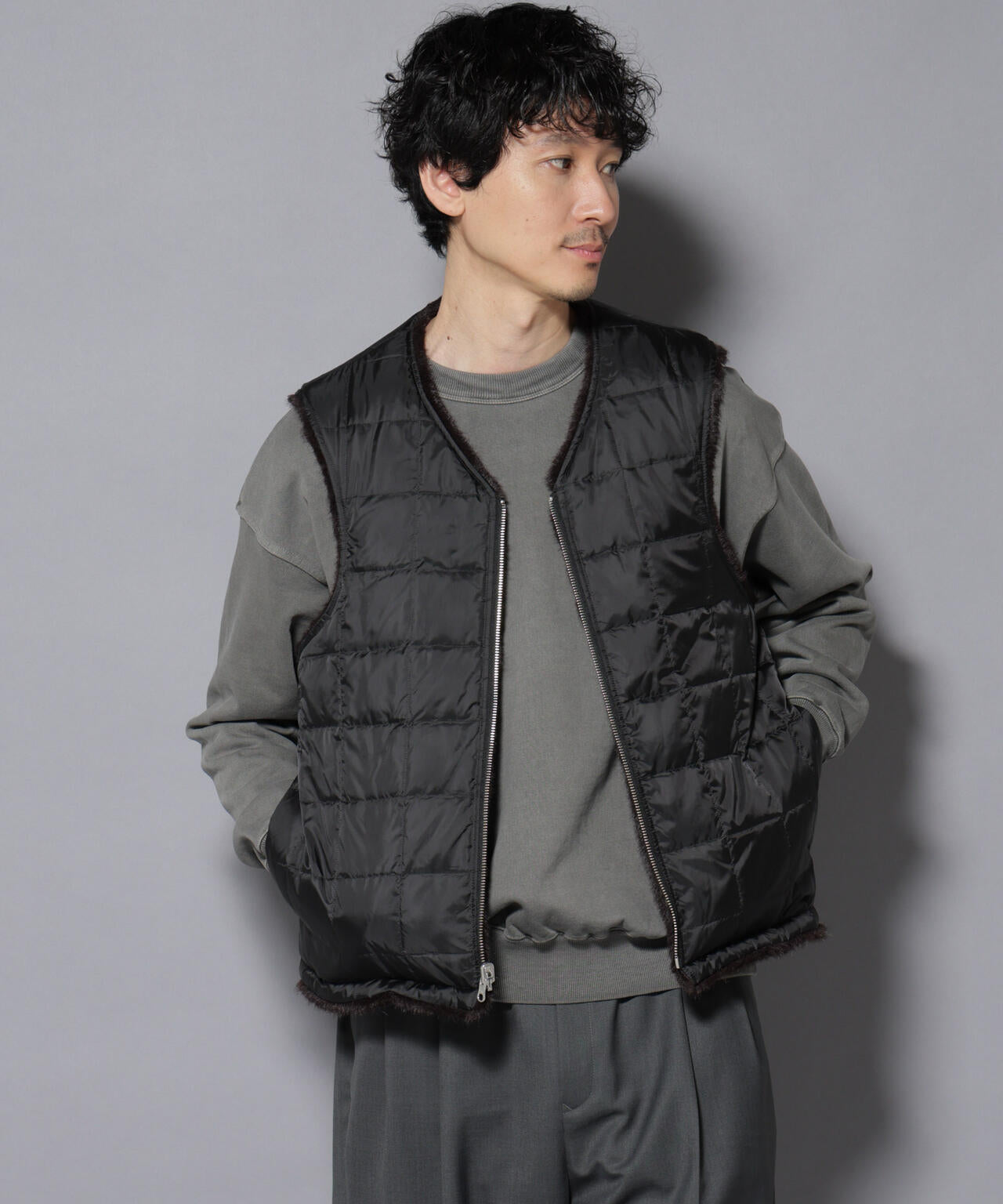 西川ダウン(R)｣ FUSIONSYSTEMフェイクファーベスト