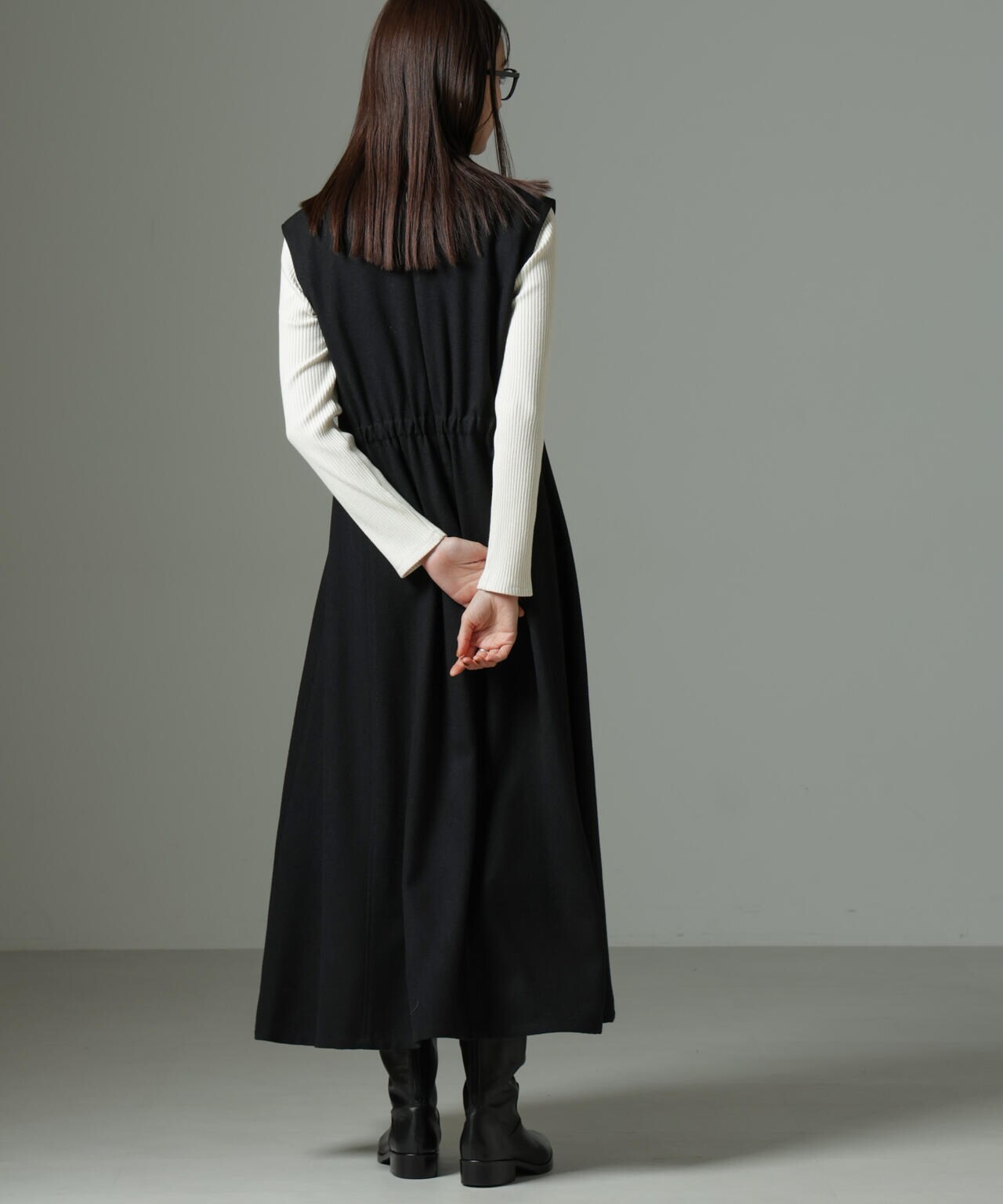 Vネック ジャンパースカート