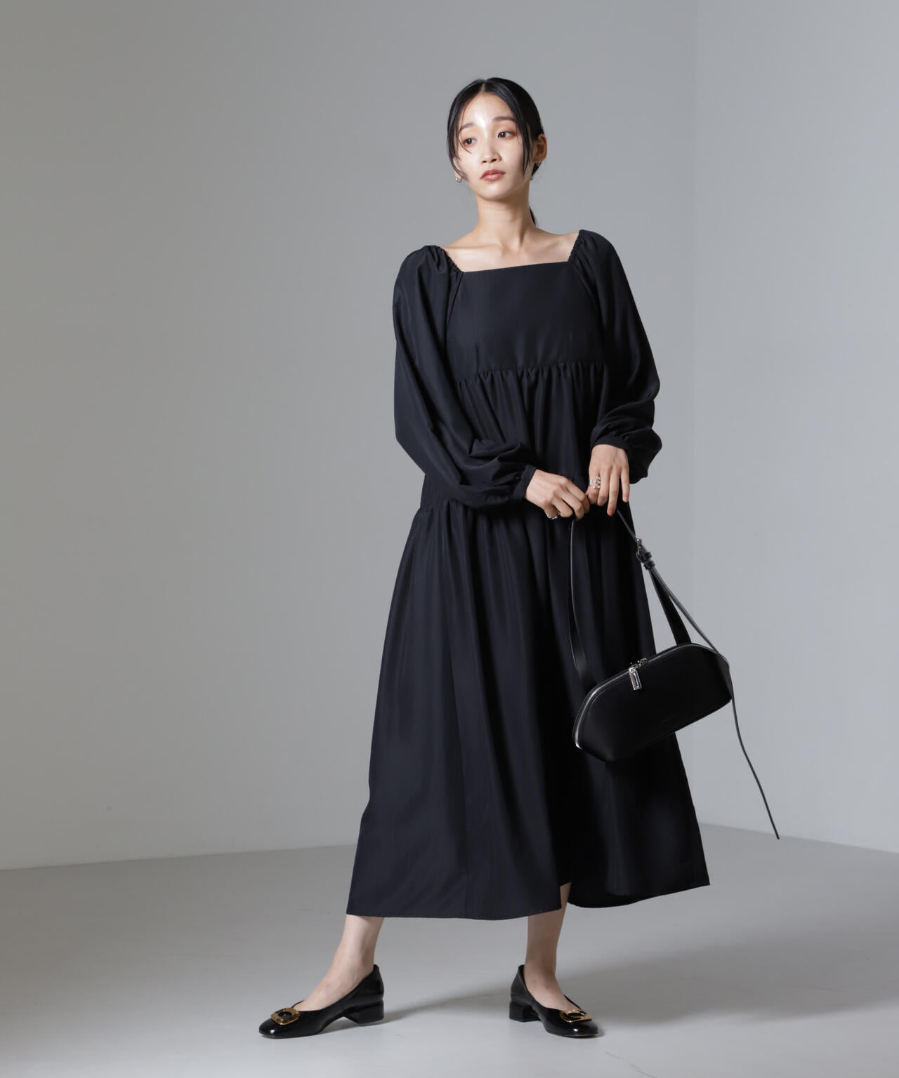 スクエアネック ティアード ワンピース