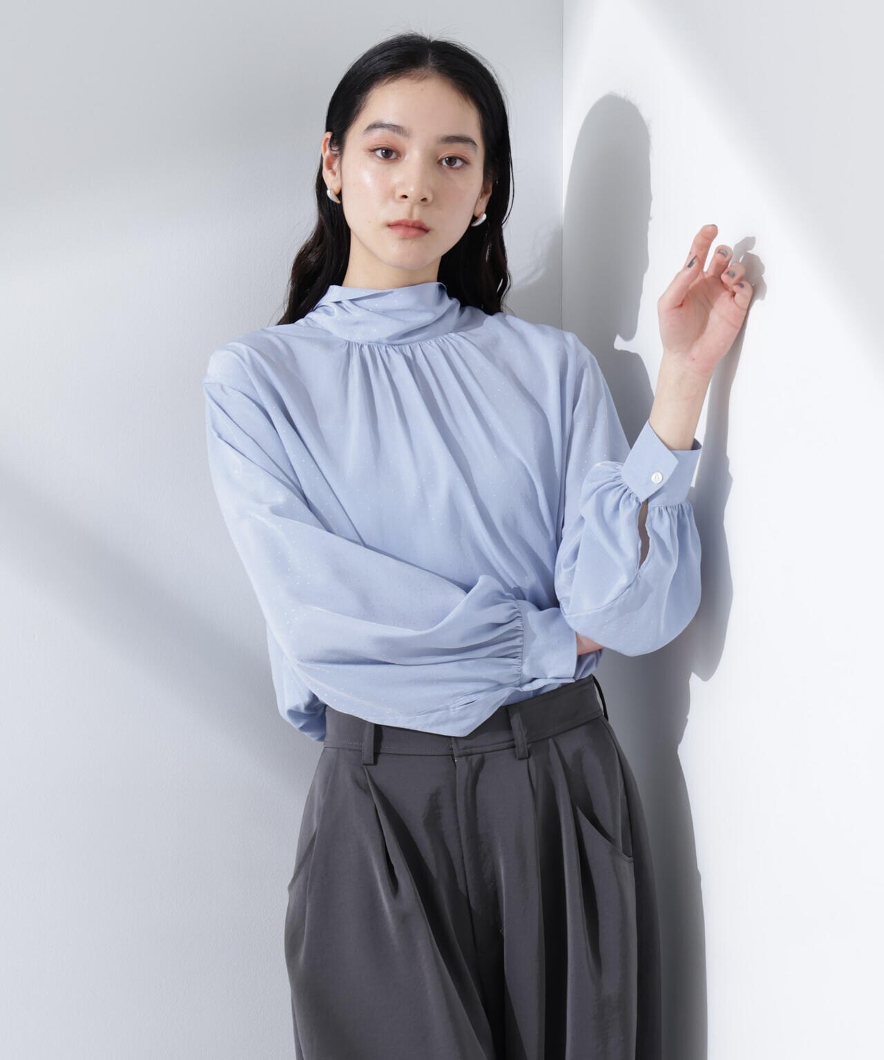 前後2WAY ボウタイブラウス