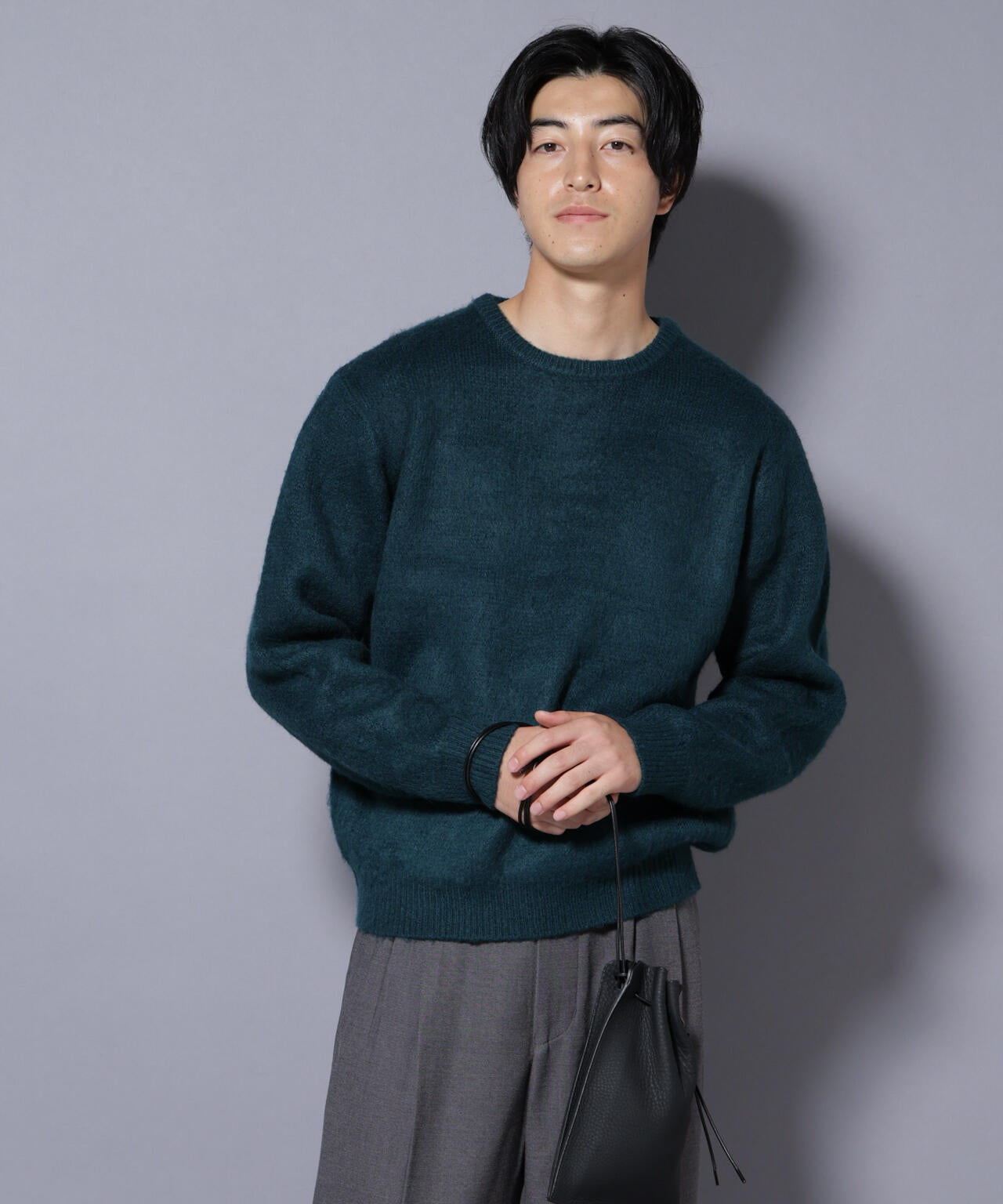 モヘヤライクプルオーバーニット