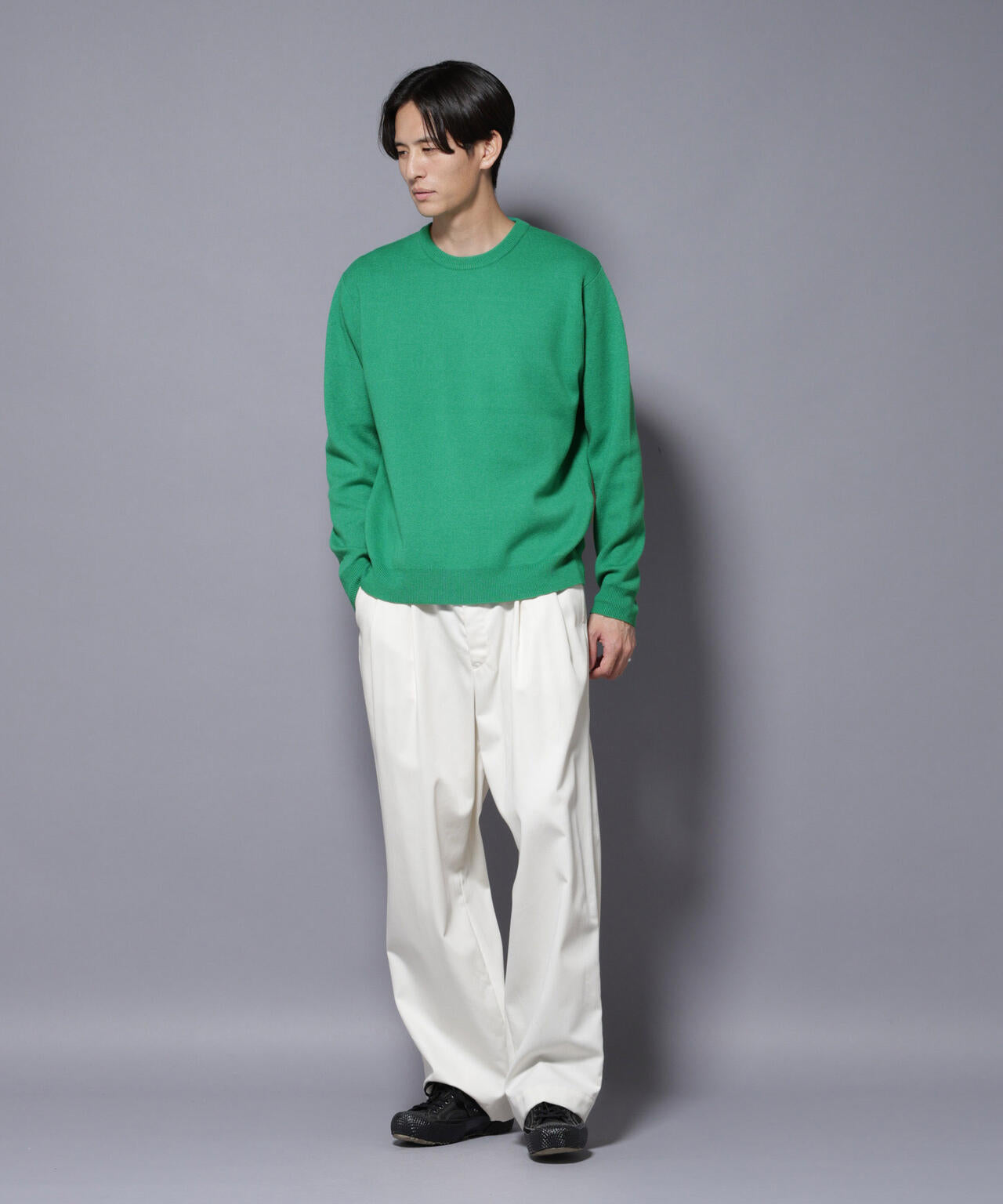 シルク混クルーネックニット