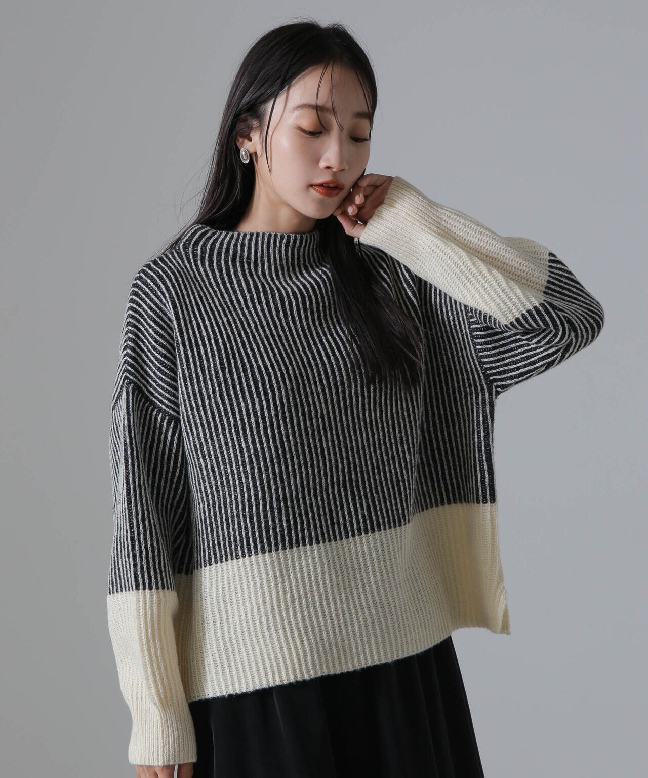 シャドー ストライプ ニット プルオーバー