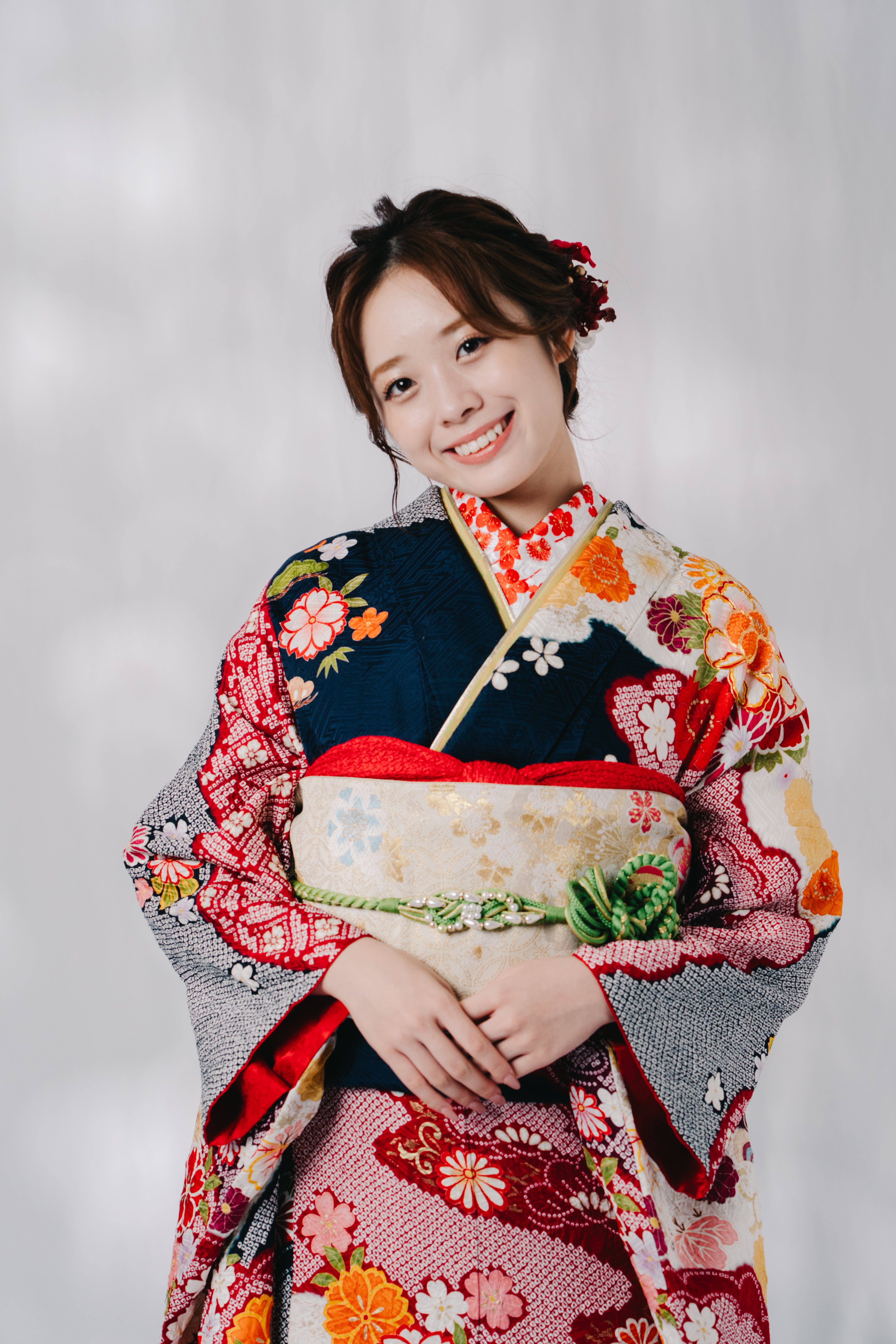 紺絞り 相良刺繍牡丹 正絹振袖【425】 – SAKURA TOKYO