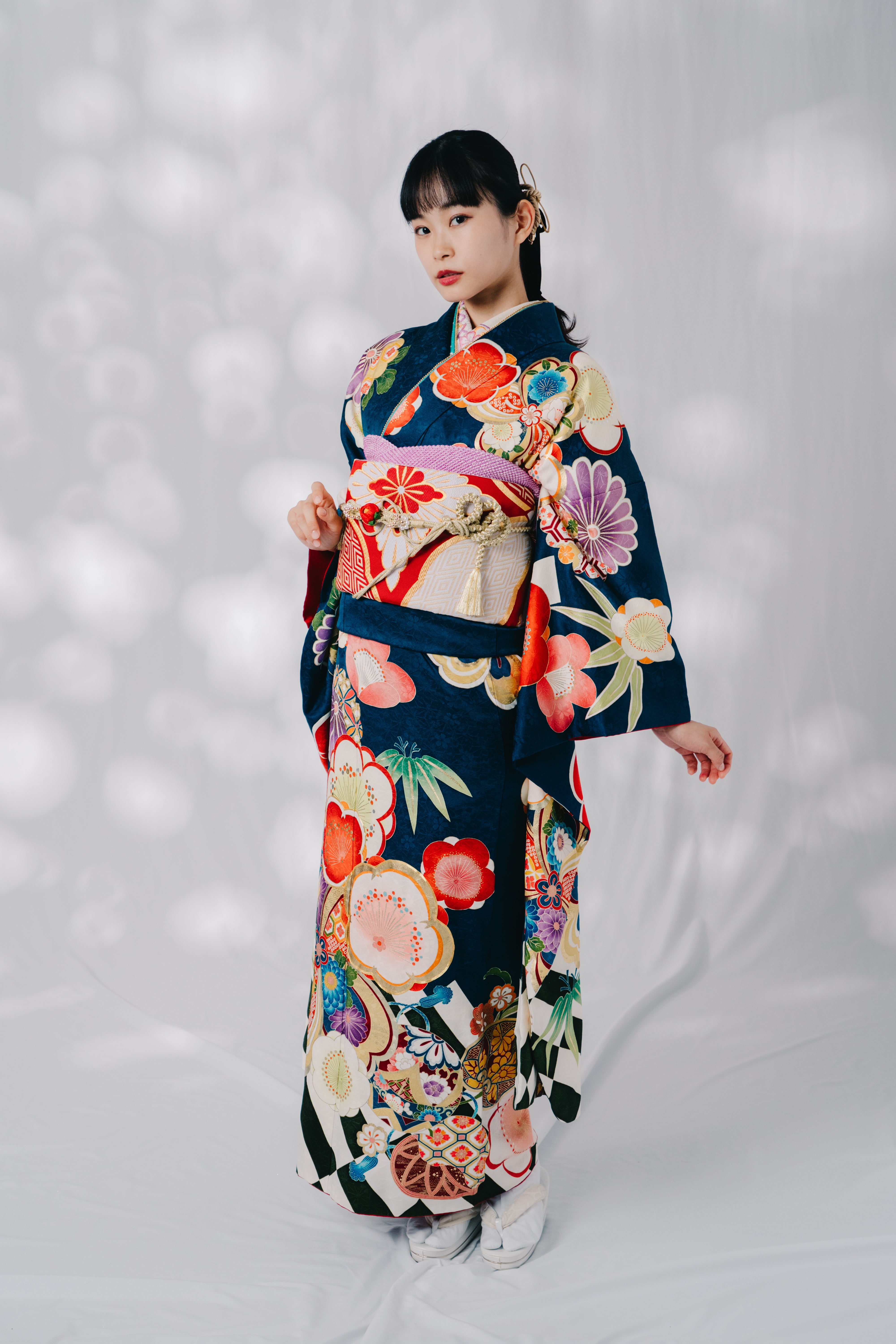 青緑 梅 鞠 正絹振袖【443】 – SAKURA TOKYO