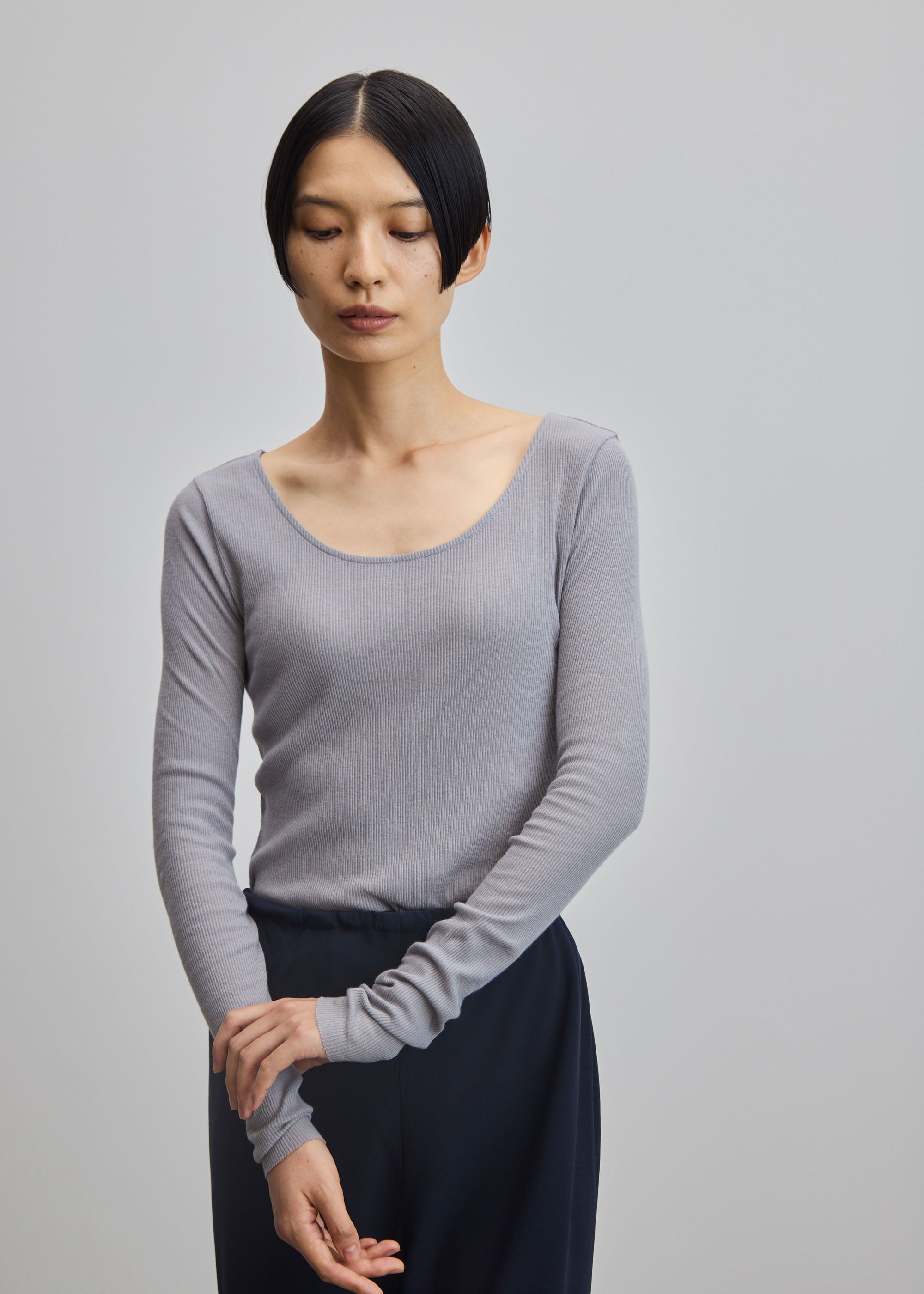 カシミヤ混2WAYカットソー - SOÉJU online store｜上質な大人の女性の