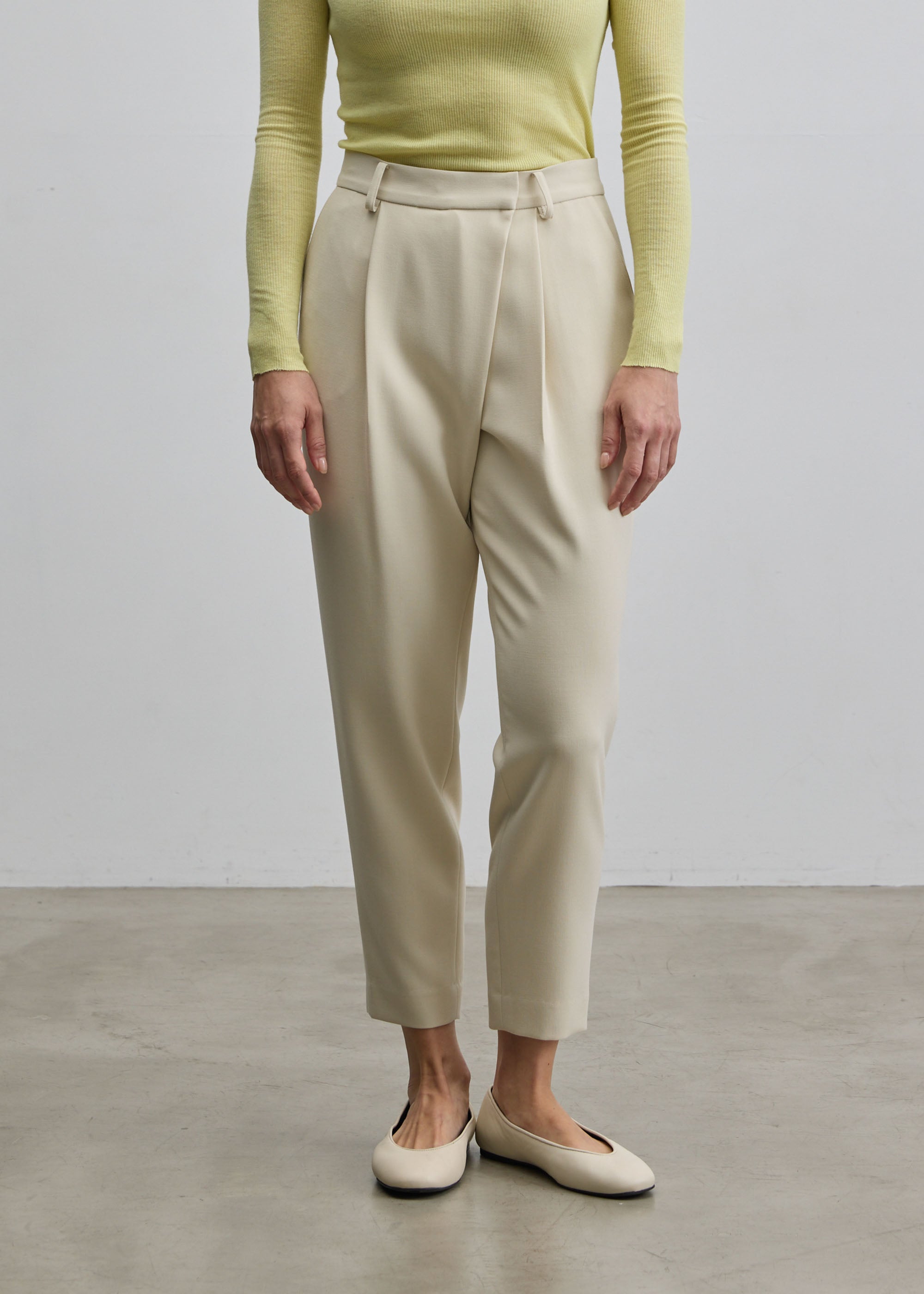 ウールライクタックパンツ - SOÉJU online store｜上質な大人の女性の