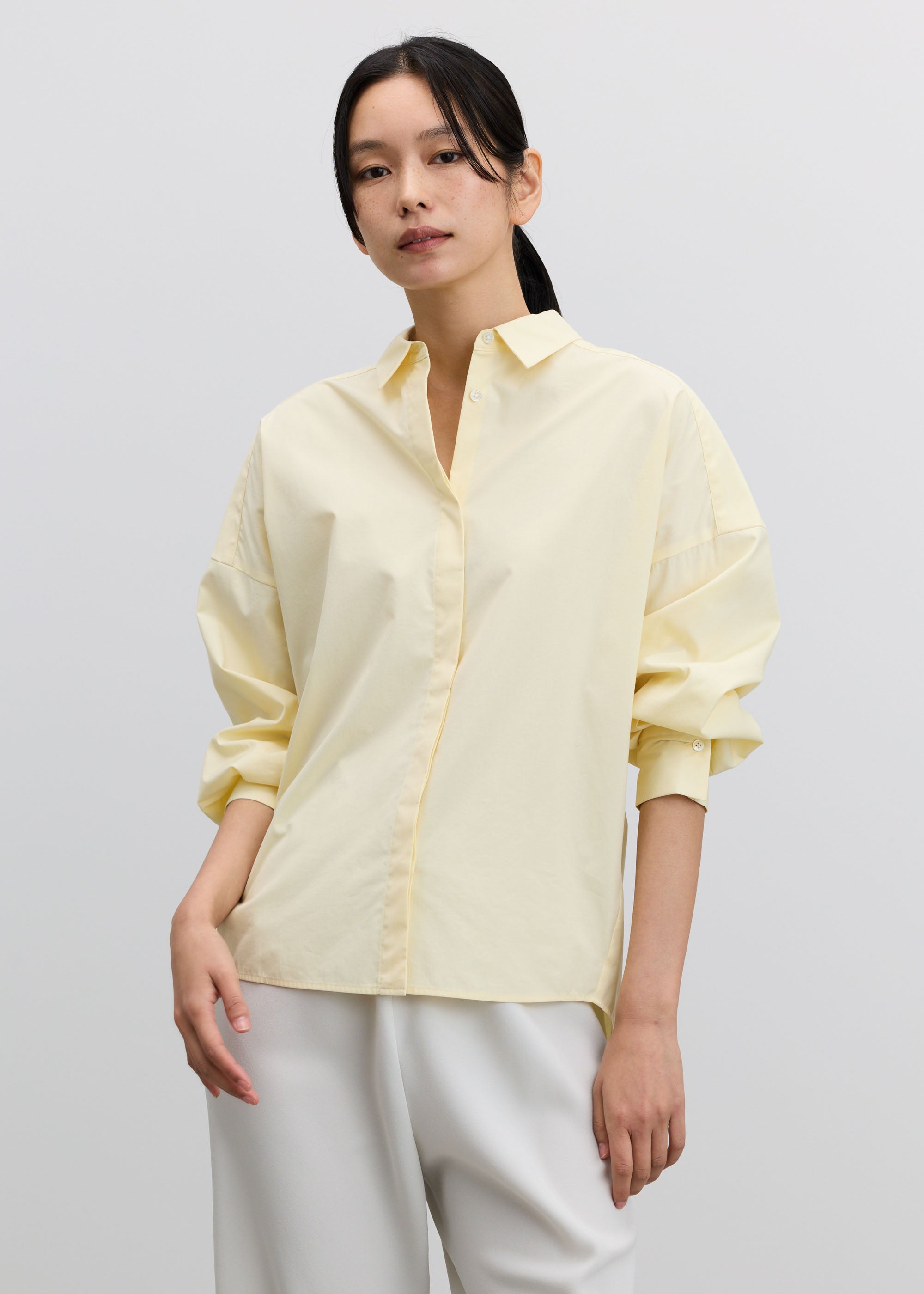 シャツ・ブラウス