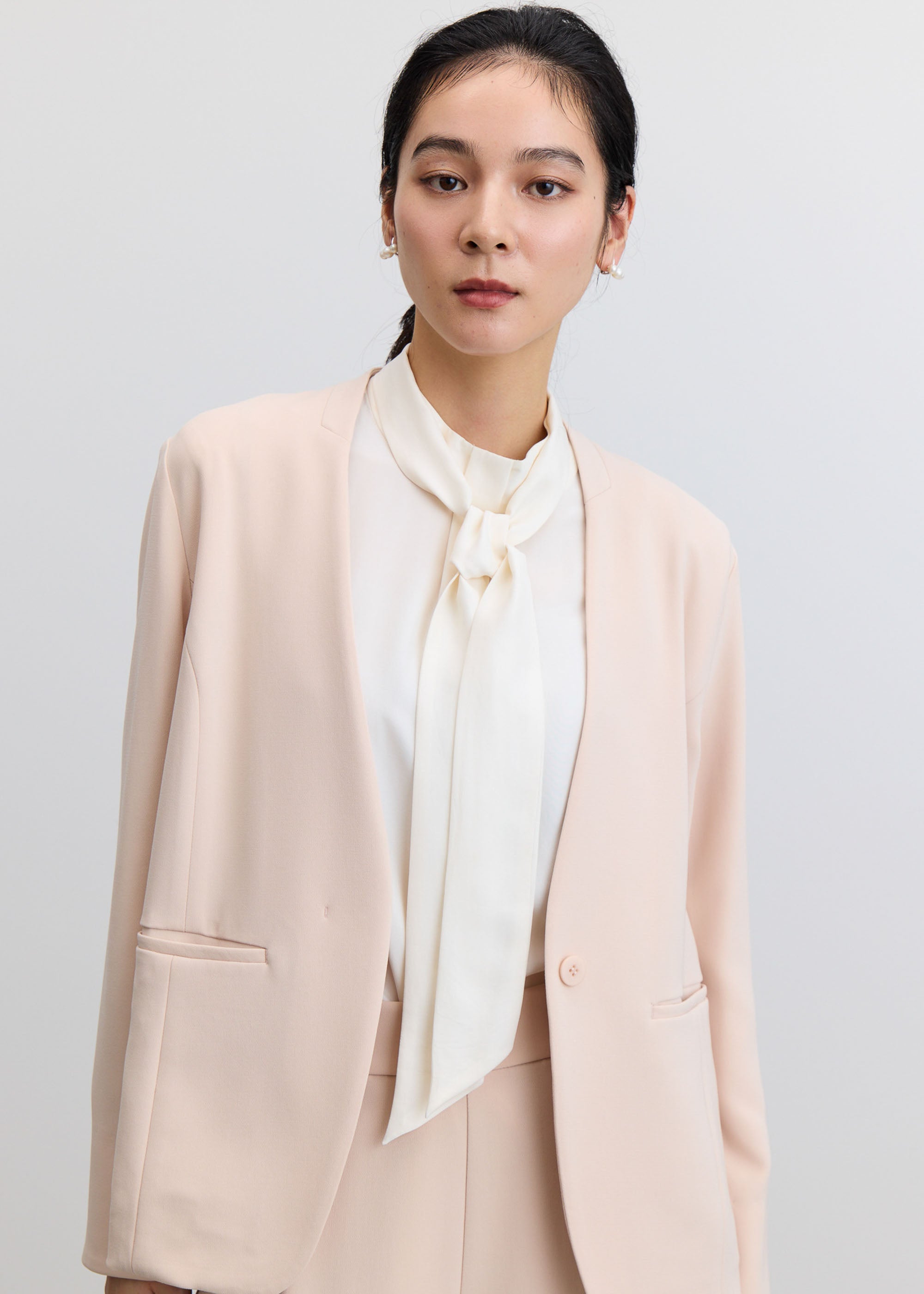 新品タグ付☆ en joie ノーカラージャケット 81730 ネイビー 11号