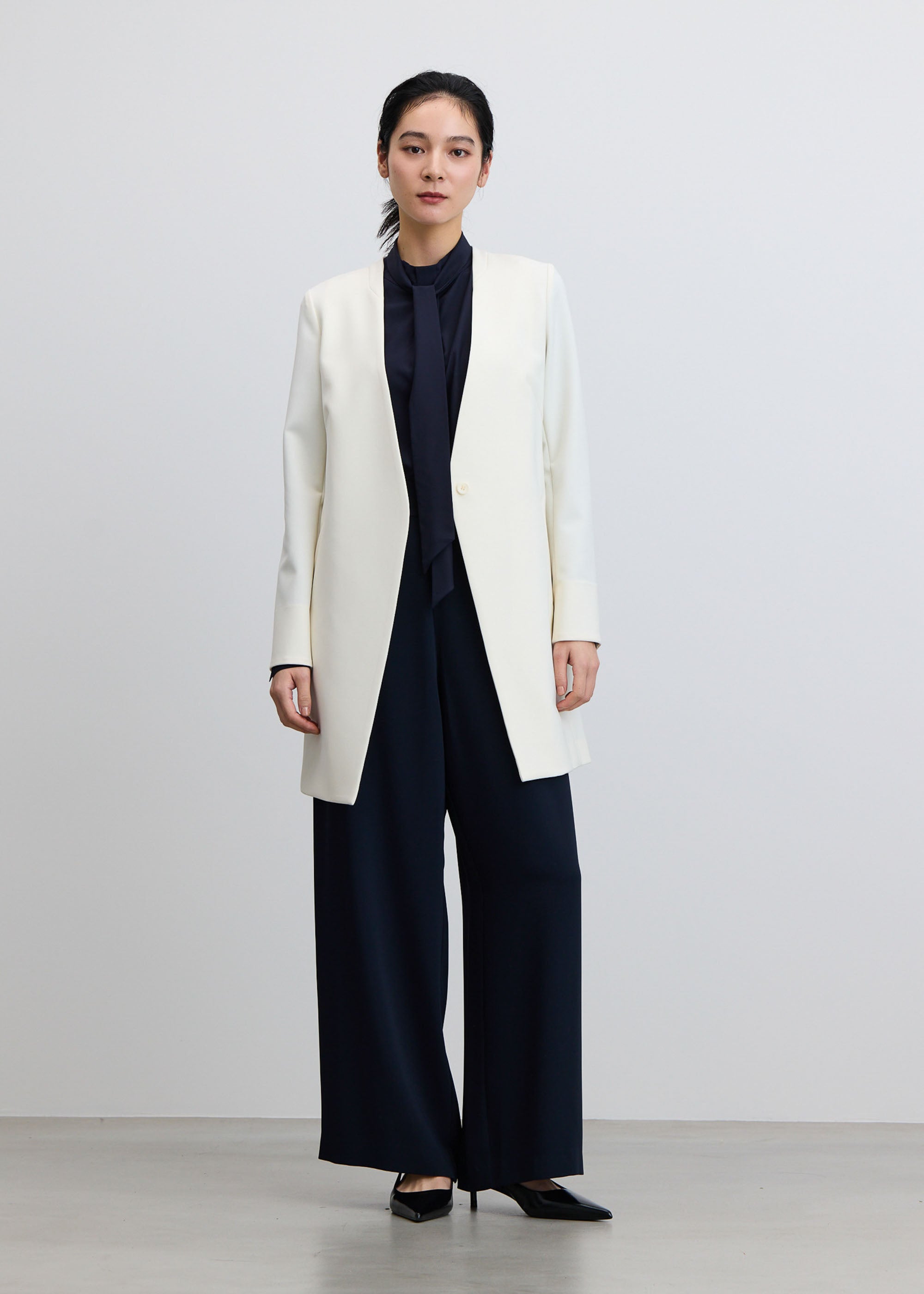 ロングノーカラージャケット - SOÉJU online store｜上質な大人の女性