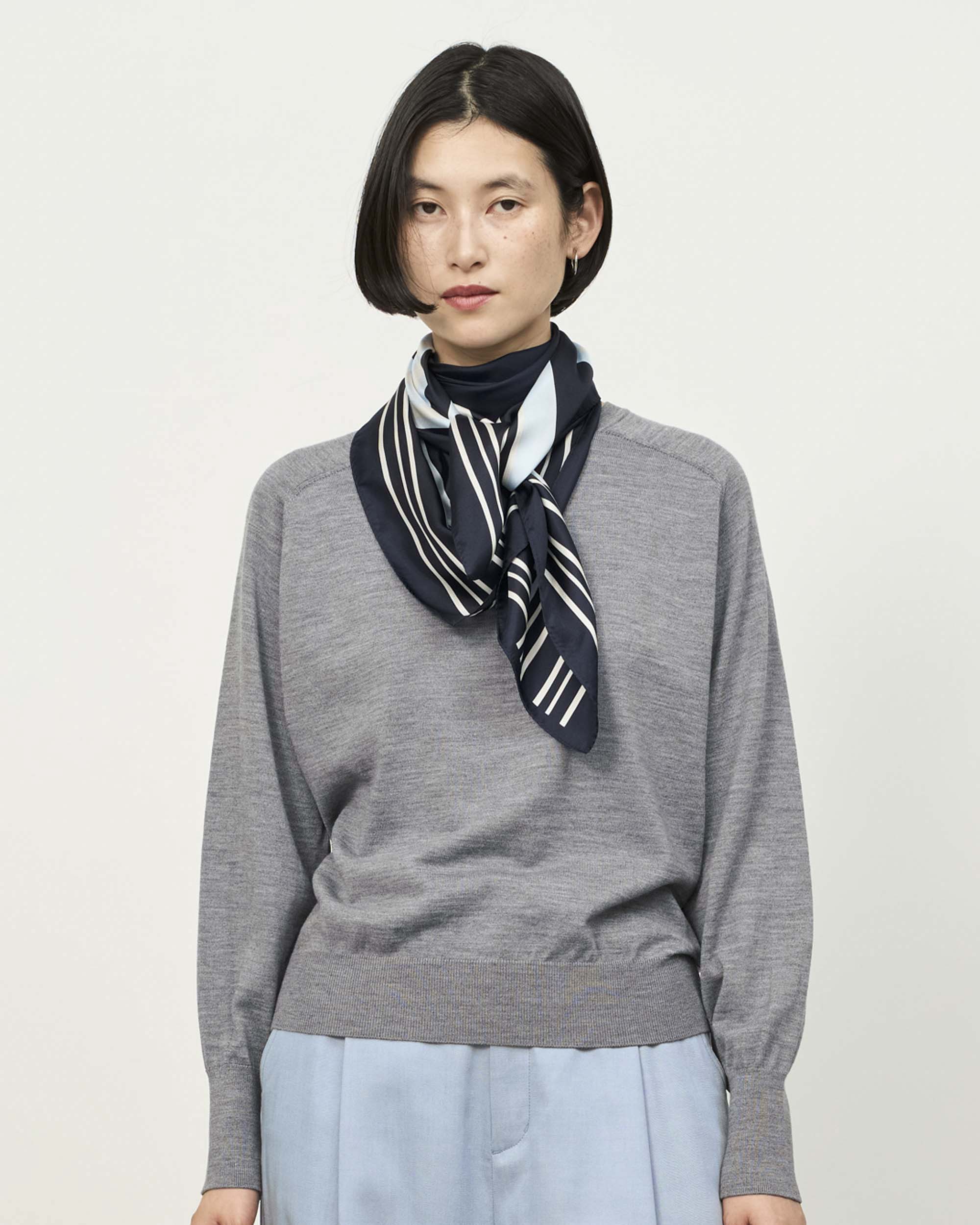 シルク大判スカーフ- SOÉJU online store｜上質な大人の女性のための