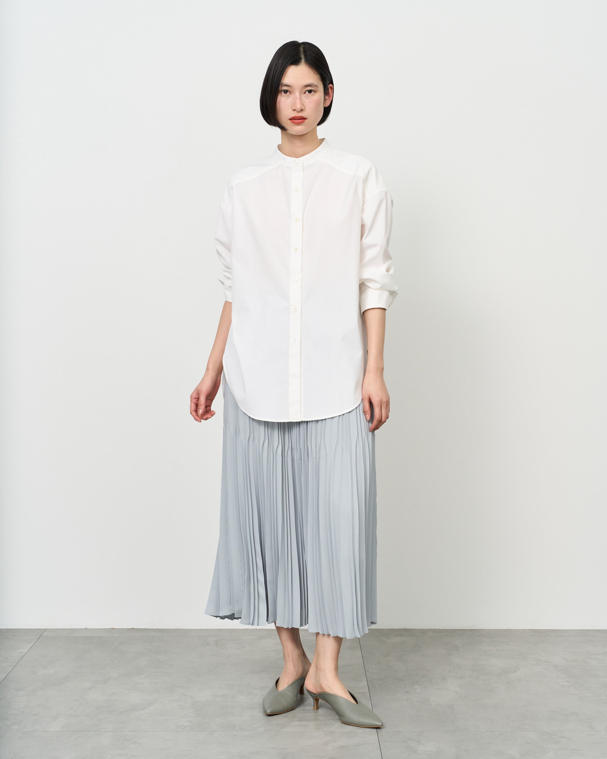 バンドカラーロングシャツ - SOÉJU online store｜上質な大人の女性の