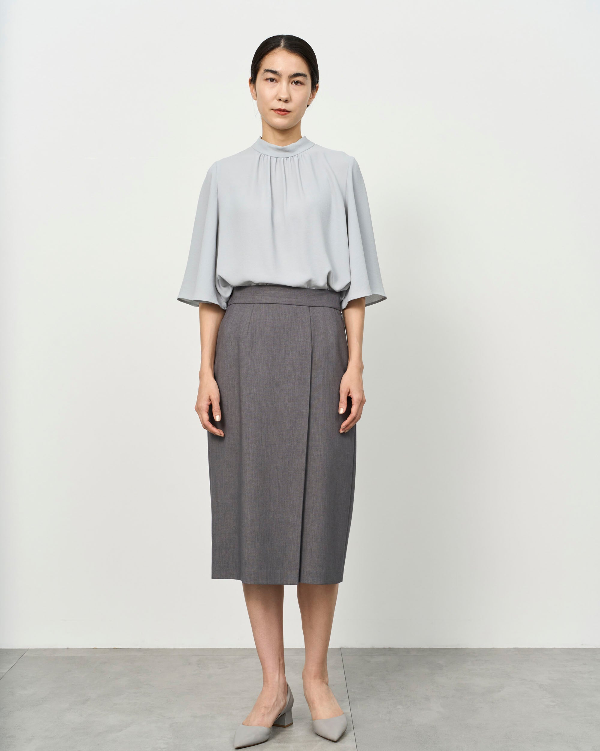 ジョーゼットバックリボンフレアスリーブブラウス - SOÉJU online