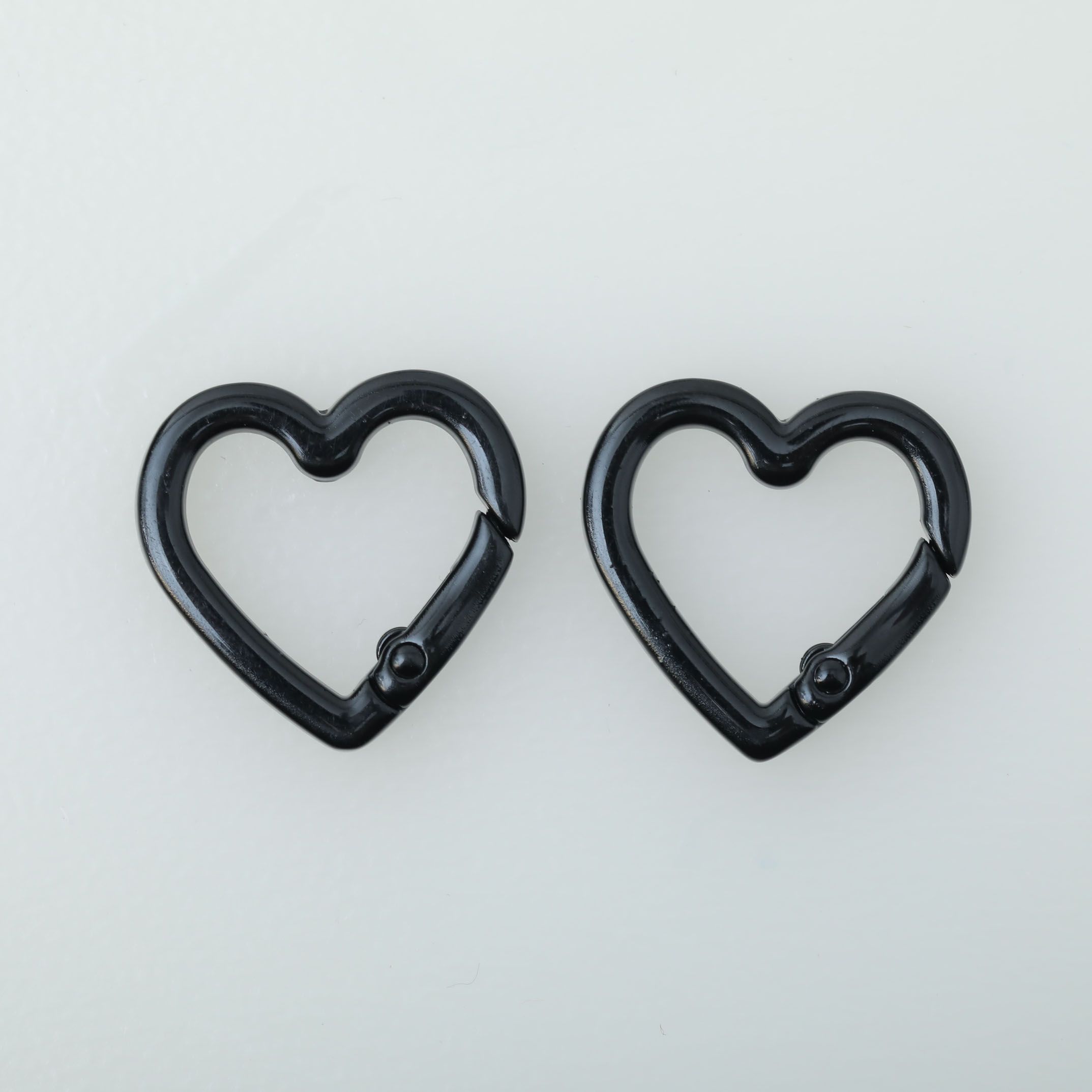 2個入り】 キーホルダー カラビナ ハート型 レッド ピンク パープル