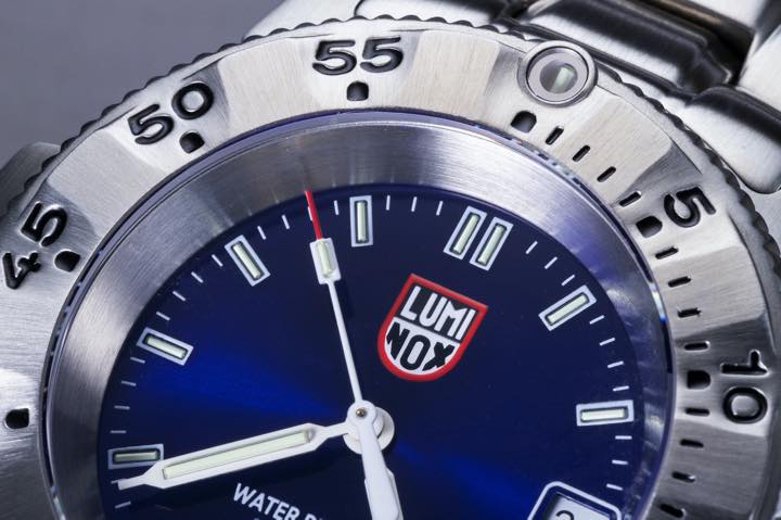 ルミノックス初期に人気を博したネイビーシールズステンレスモデルが