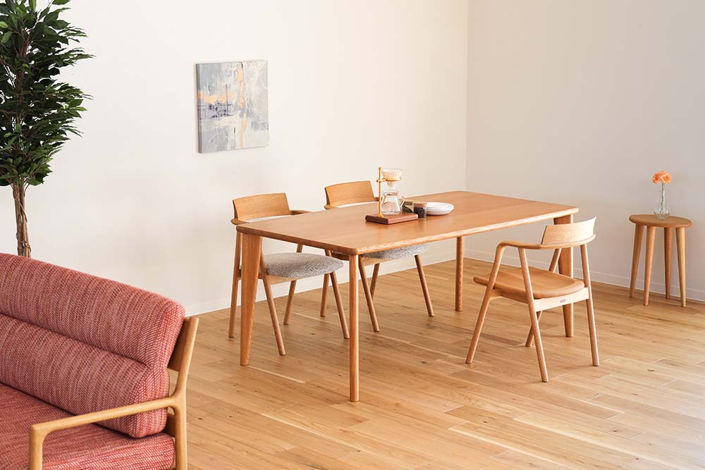 CHARDIN ダイニングテーブル | 【公式】飛騨の家具『株式会社シラカワ』