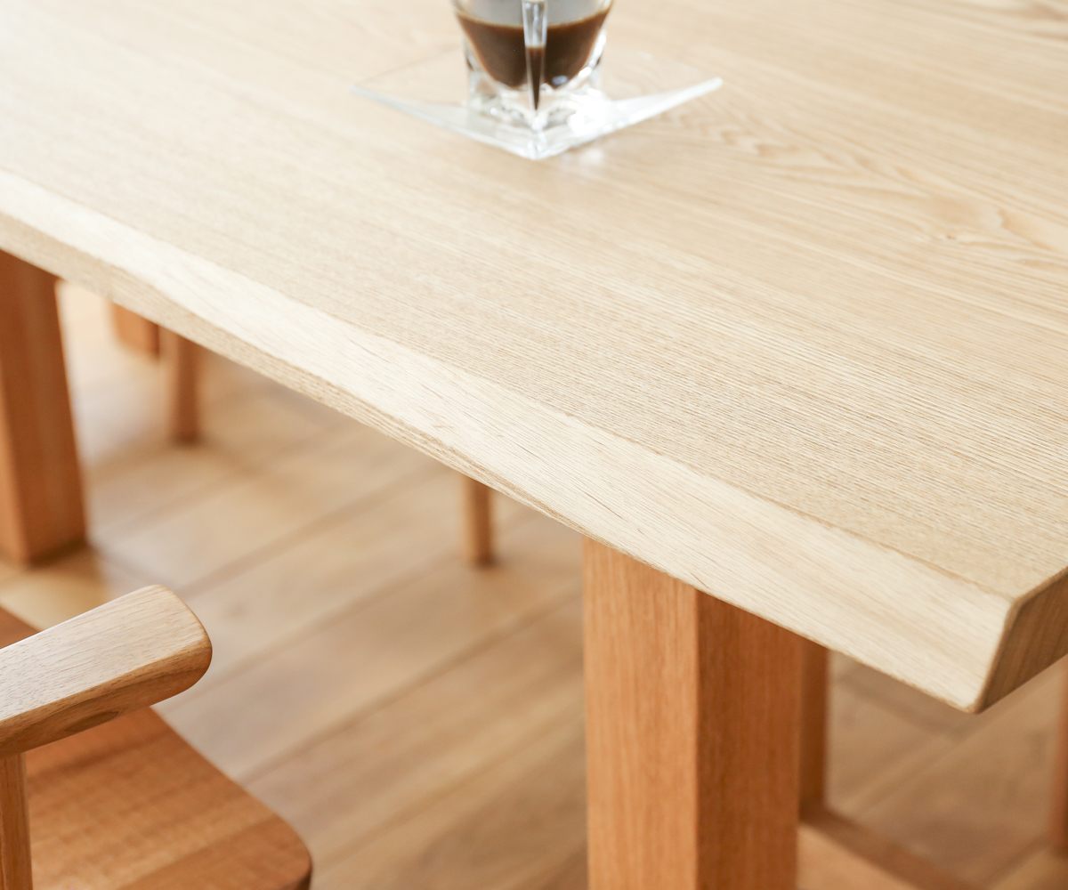 飛騨の匠工房 ダイニングテーブル 山型脚 | 【公式】飛騨の家具『株式
